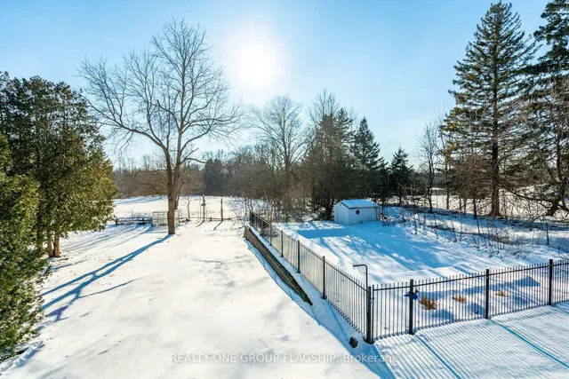 Additional property image - 1893 Centre Rd