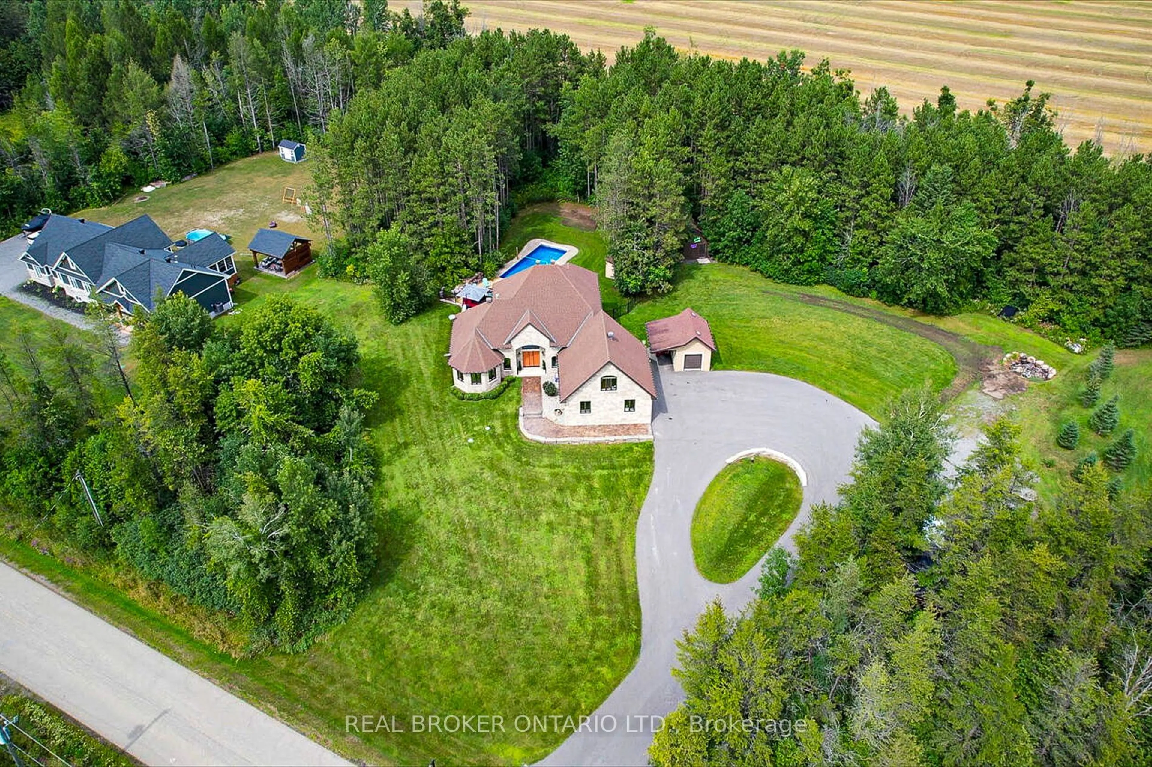 A pic from outside/outdoor area/front of a property/back of a property/a pic from drone, unknown for 6769 Deer Run Pl, Manotick - Kars - Rideau Twp and Area Ontario K0A 2T0