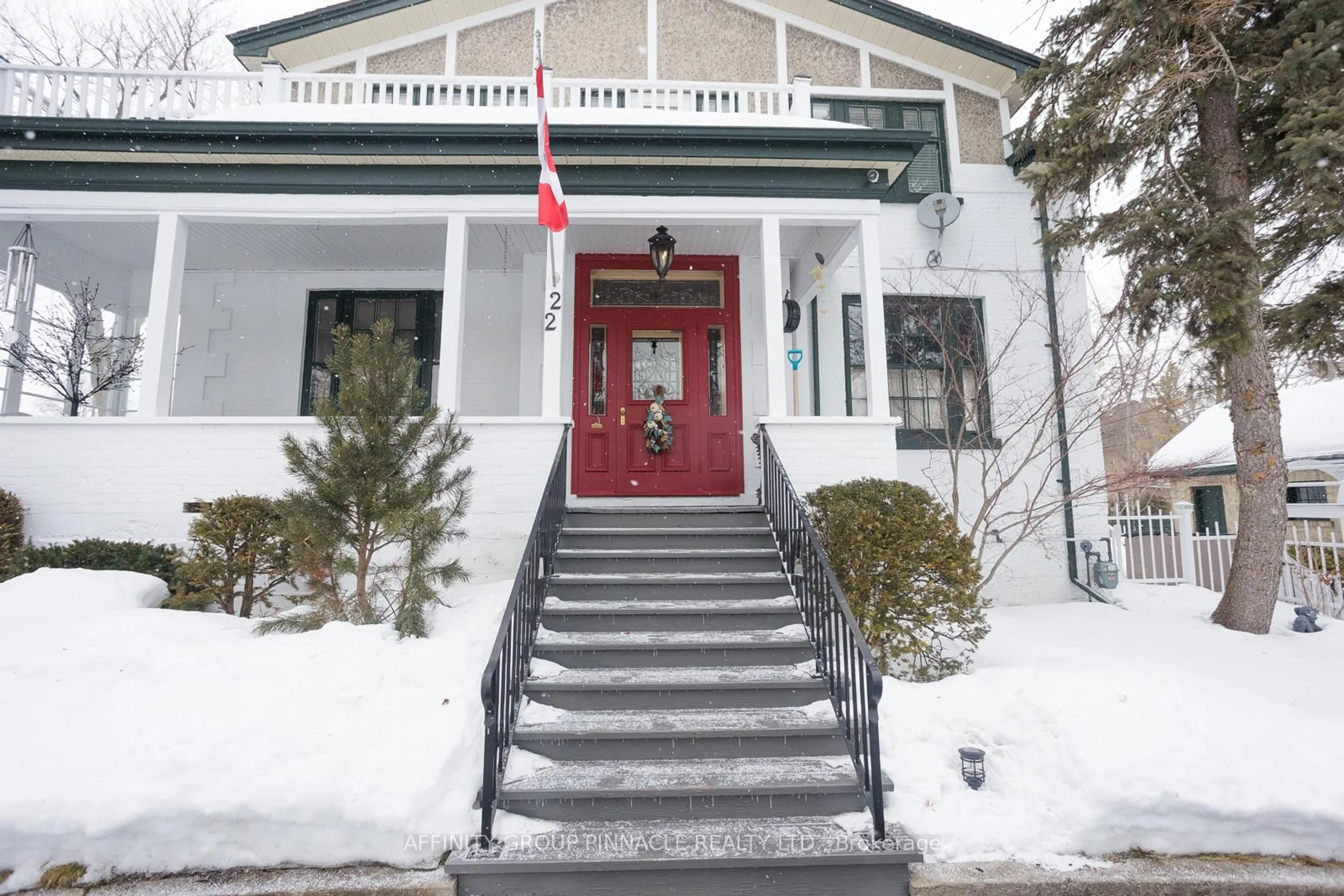 Indoor foyer for 22 Francis St, Kawartha Lakes Ontario K9V 3R6