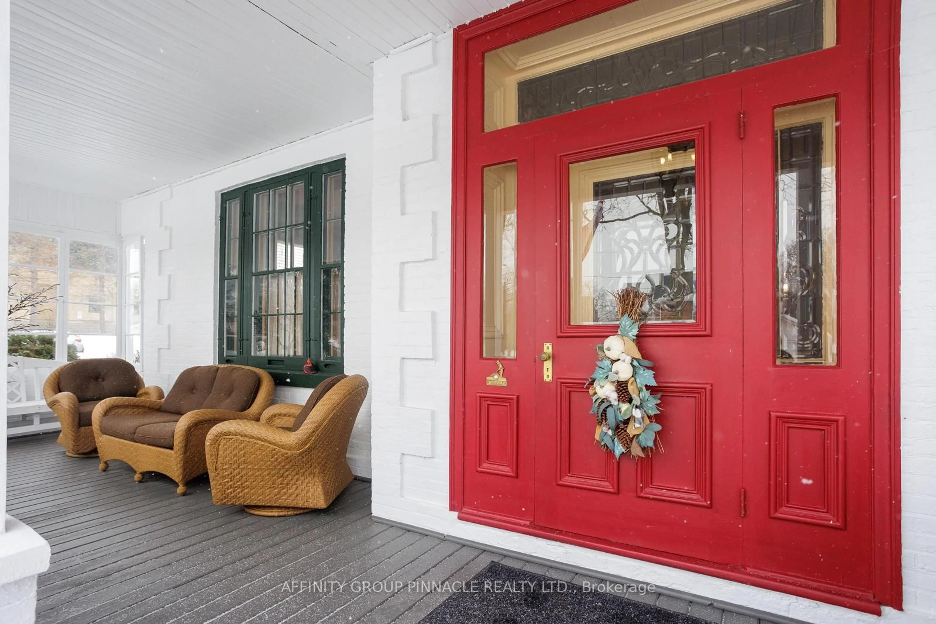 Indoor entryway for 22 Francis St, Kawartha Lakes Ontario K9V 3R6