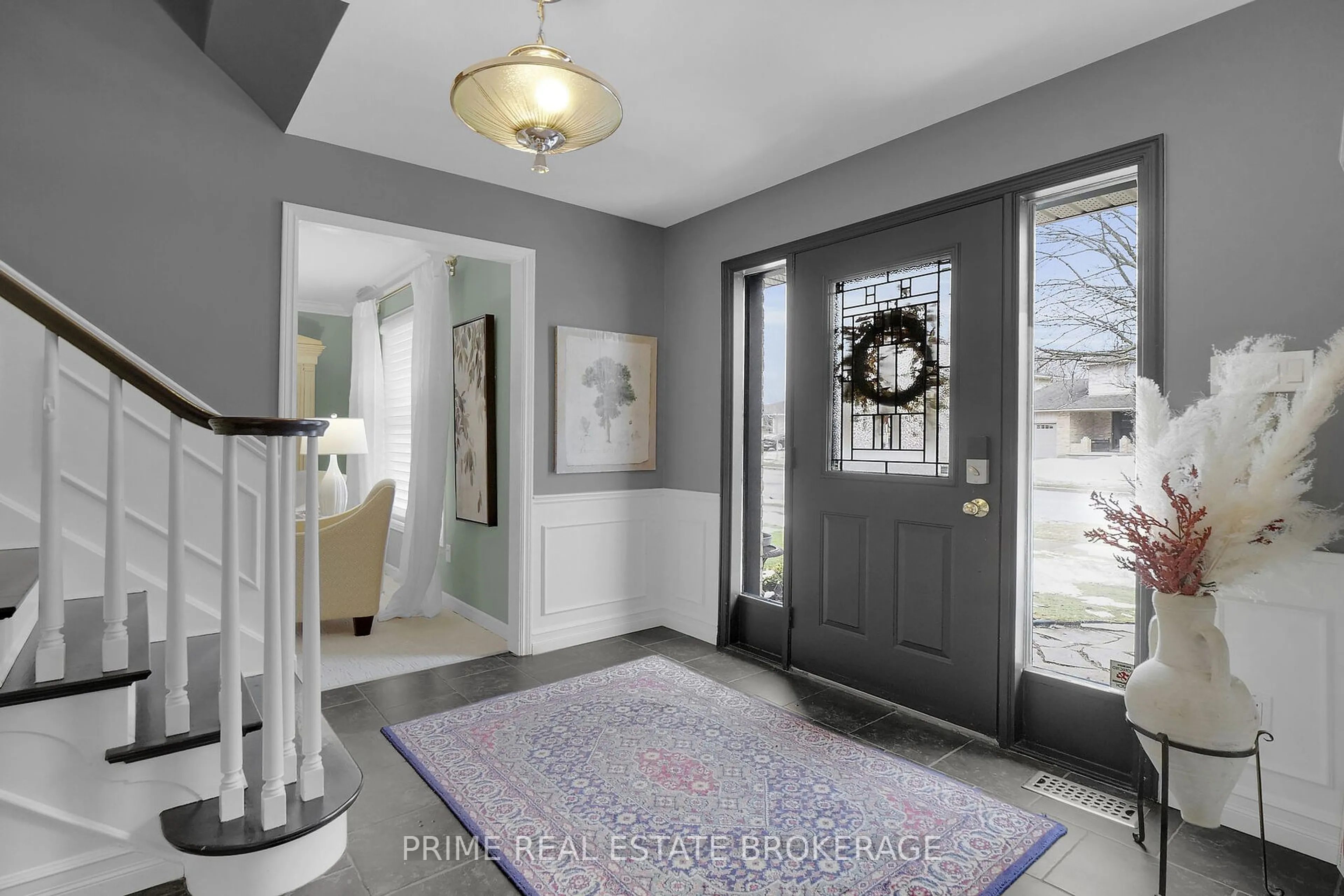 Indoor entryway for 58 Andover Dr, London South Ontario N6J 3X1