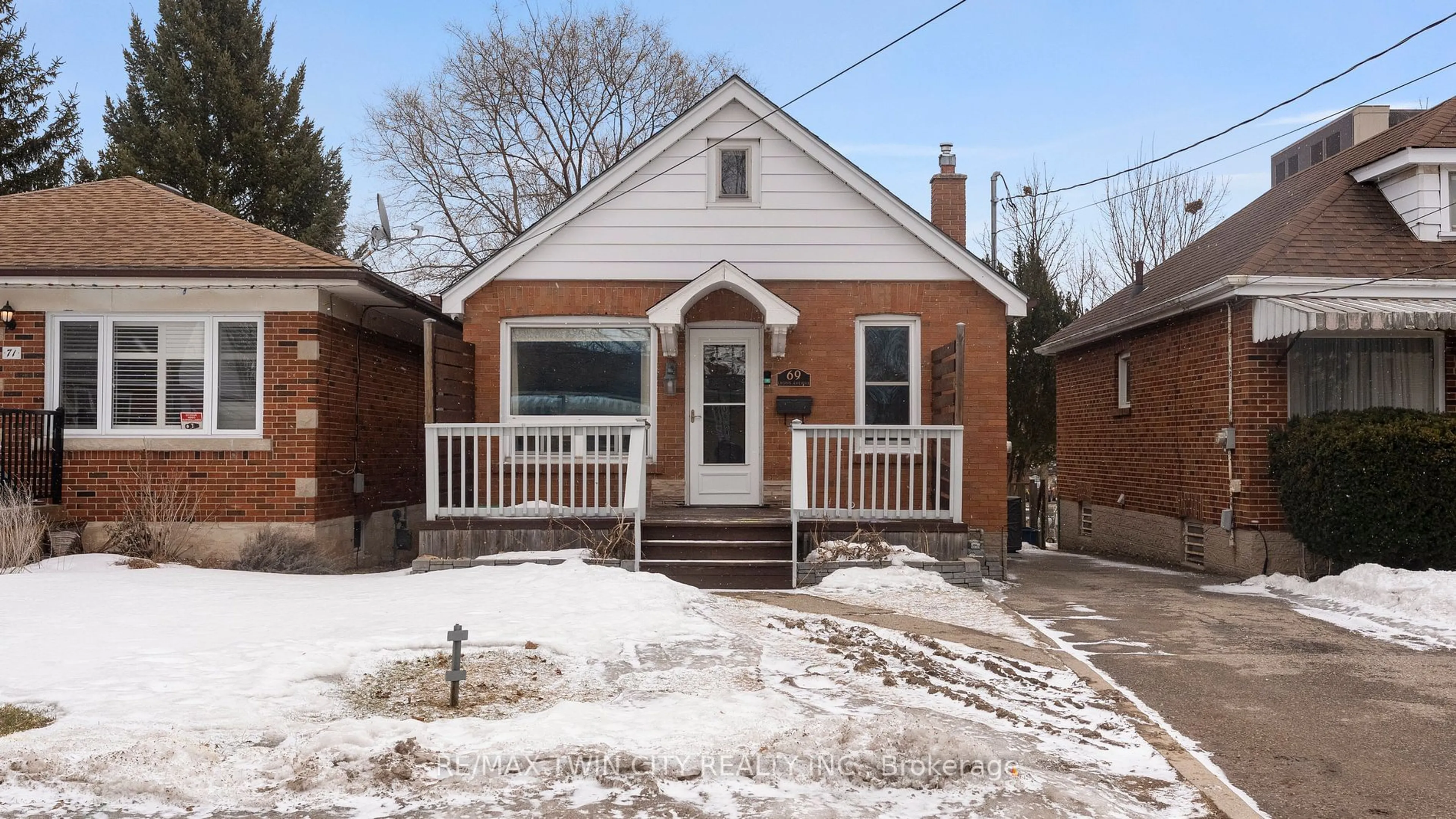 Home with brick exterior material, street for 69 Lyons Ave, Brantford Ontario N3R 4R2