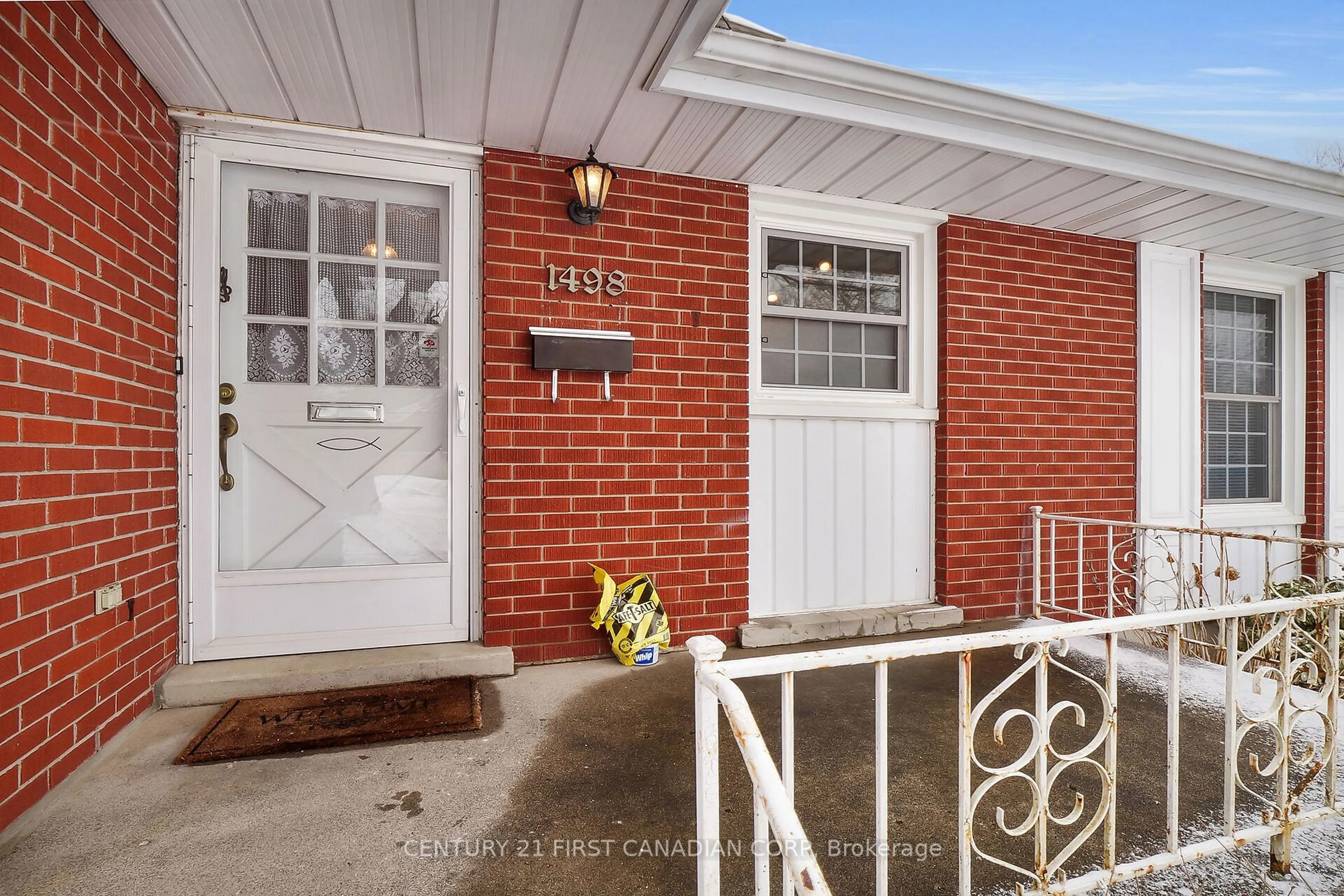 Home with brick exterior material, street for 1498 Glengarry Ave, London Ontario N5X 1R1