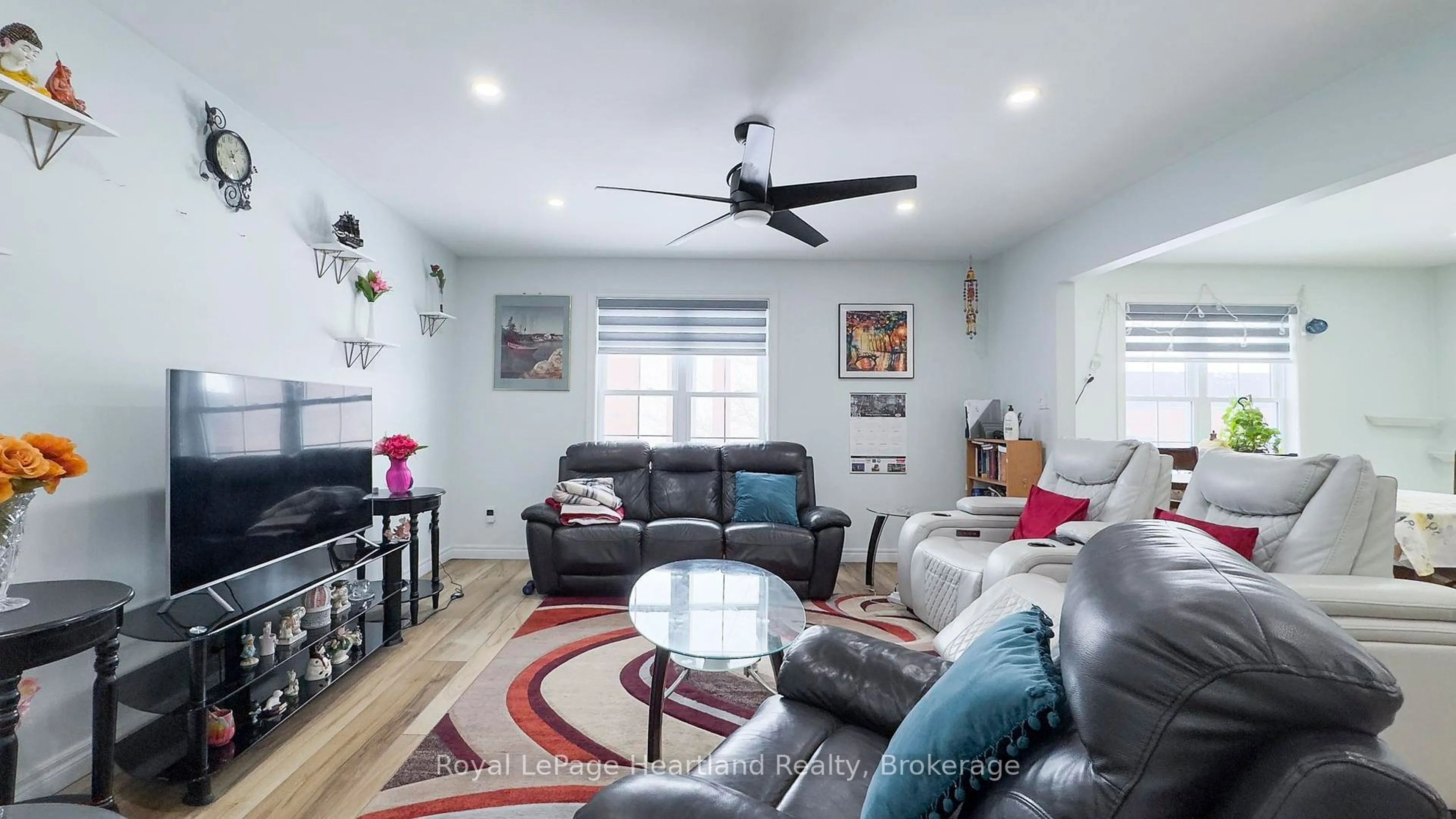 Living room with furniture, unknown for 35 Bennett St, Goderich Ontario N7A 1X5