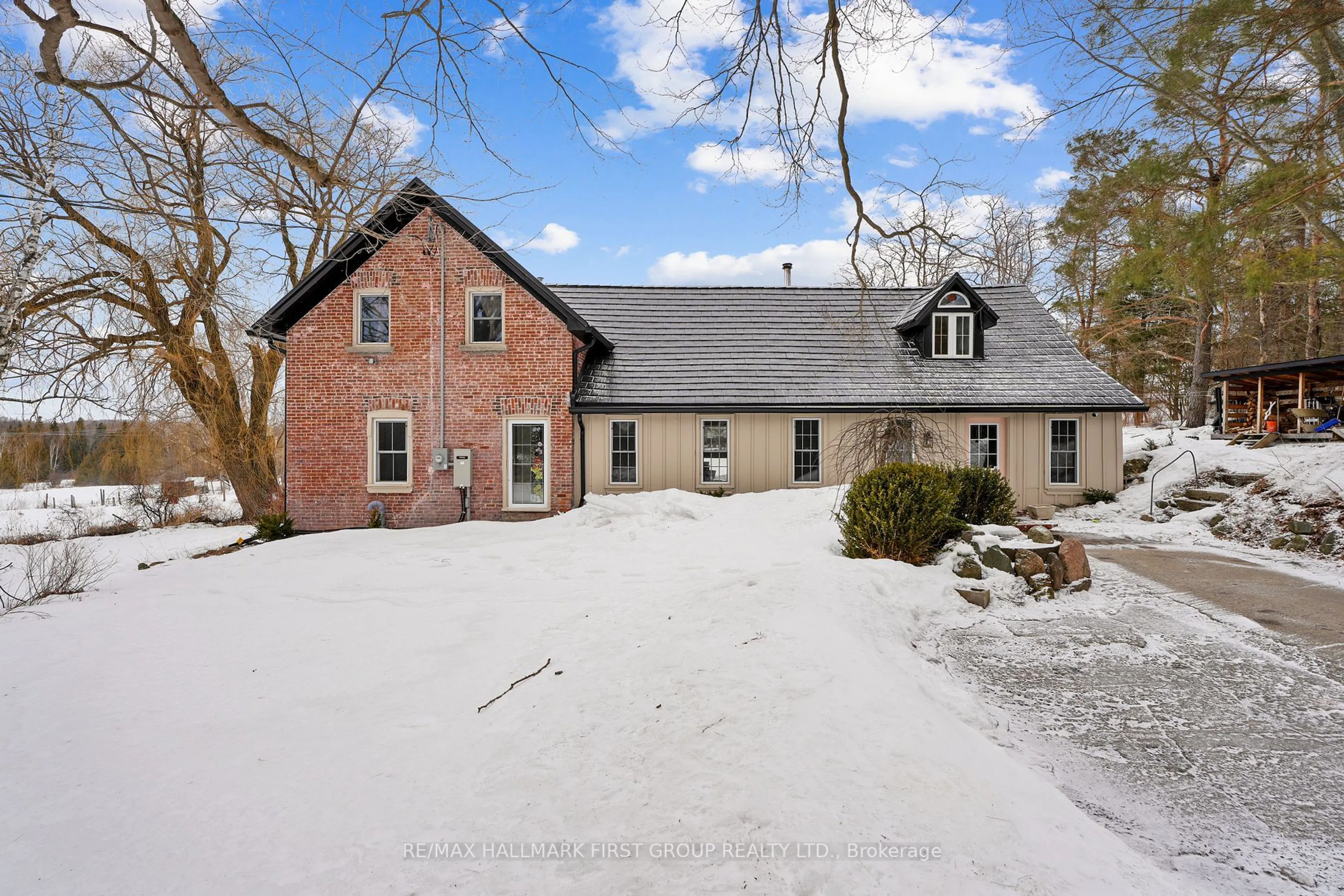 A pic from outside/outdoor area/front of a property/back of a property/a pic from drone, building for 13014 County 21 Rd, Cramahe Ontario K0K 1S0