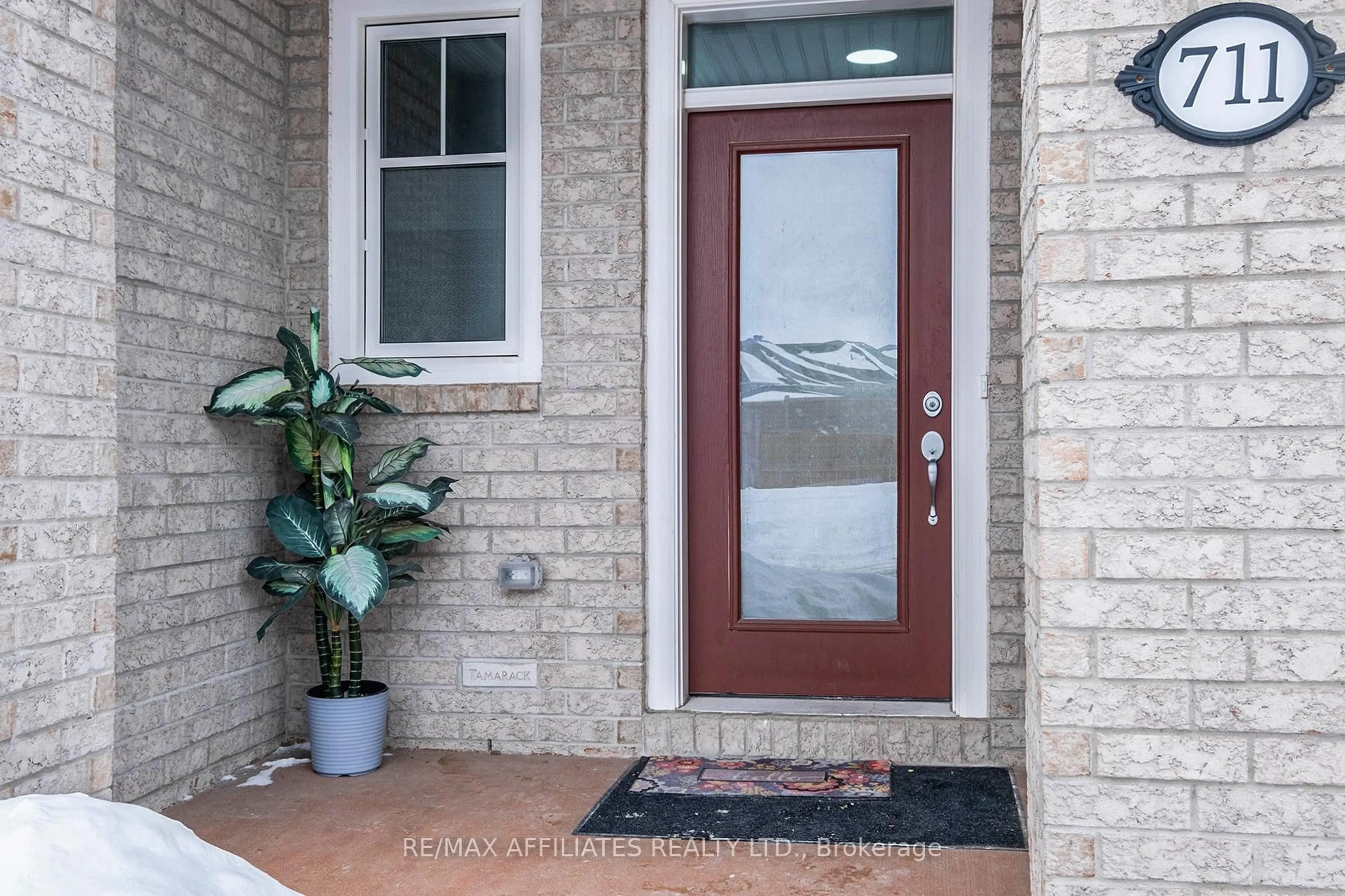 Indoor entryway for 711 CAP DIAMANT Way, Orleans - Cumberland and Area Ontario K4A 1J6