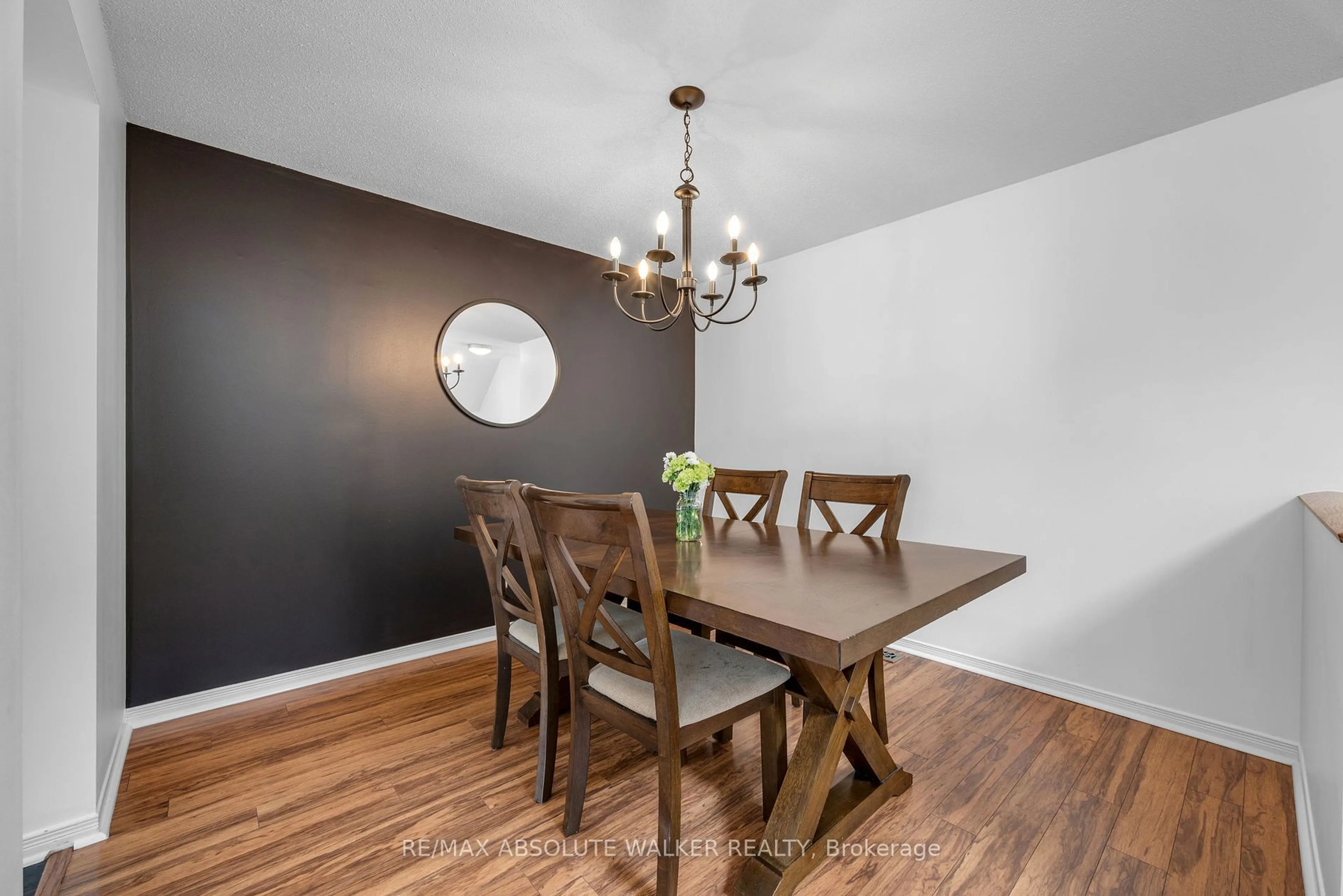 Dining room, wood/laminate floor for 1962 MAPLE RUN Ave, Orleans - Convent Glen and Area Ontario K1C 7J1