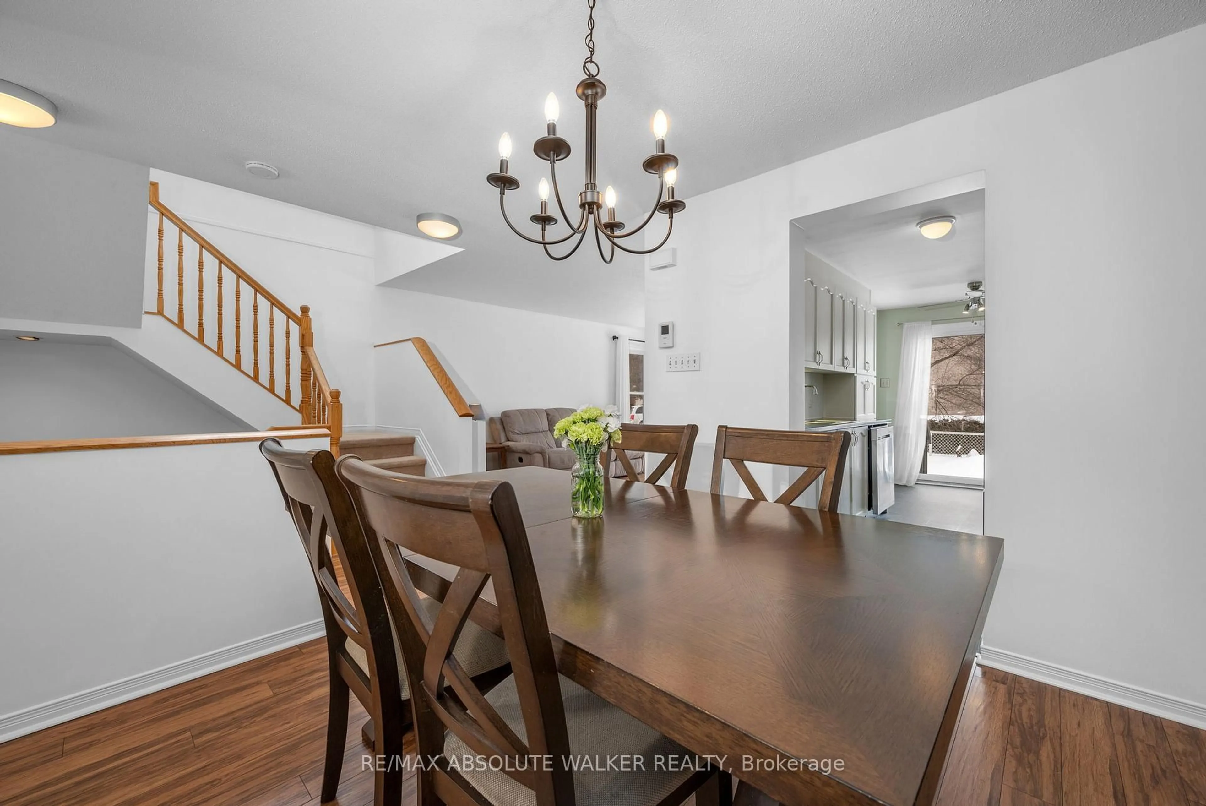 Dining room, wood/laminate floor for 1962 MAPLE RUN Ave, Orleans - Convent Glen and Area Ontario K1C 7J1