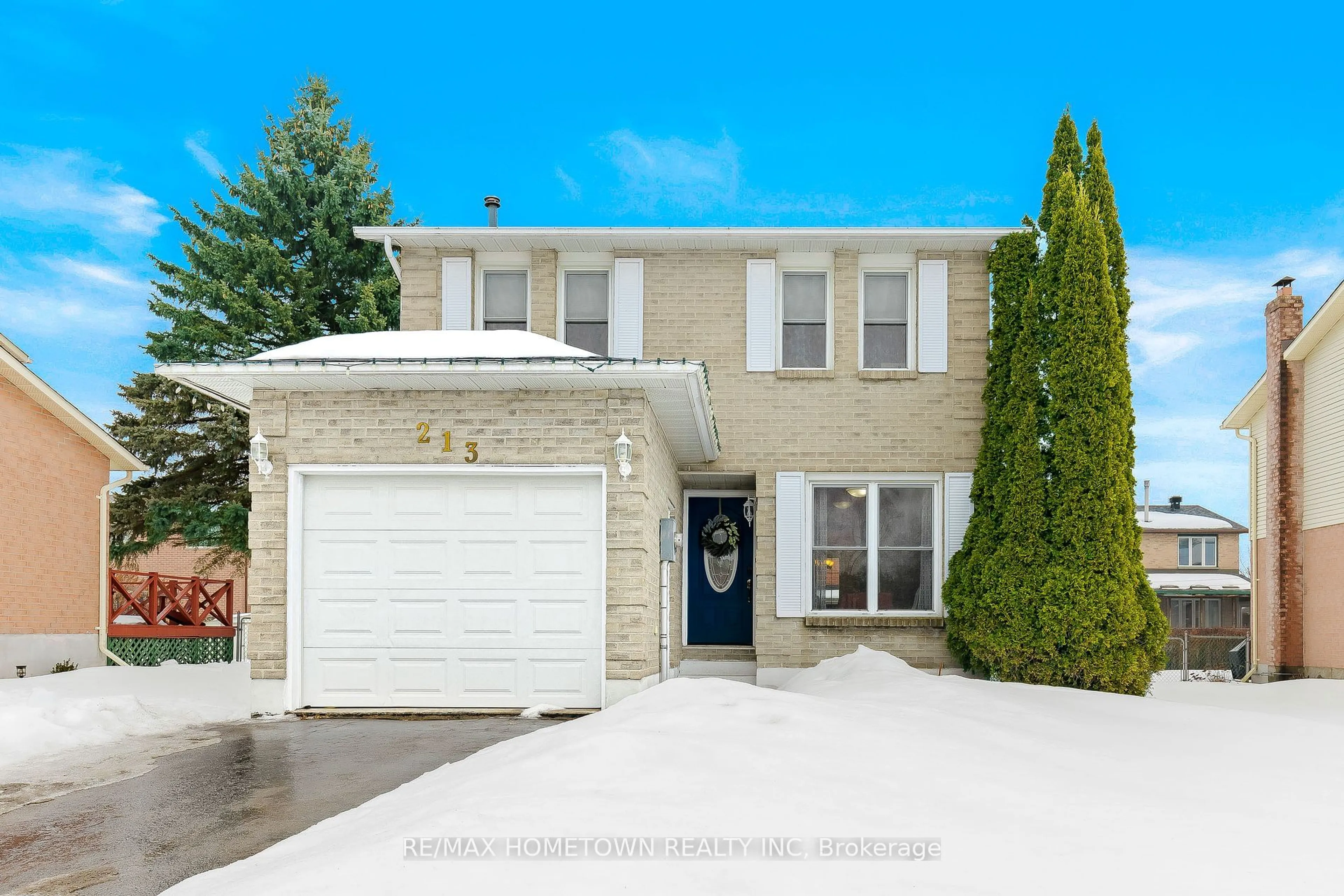 Home with vinyl exterior material, street for 213 COLONEL DOUGLAS Cres, Brockville Ontario K6V 6V8