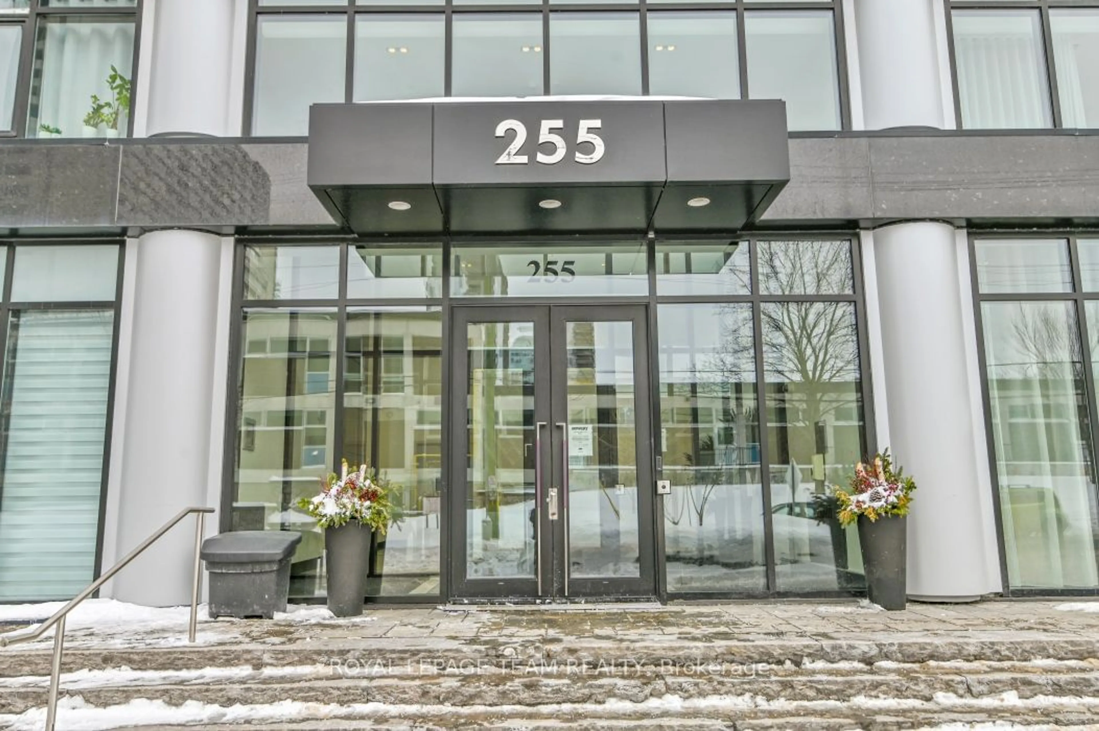 Indoor foyer for 255 Bay St #407, Ottawa Centre Ontario K1R 0C5