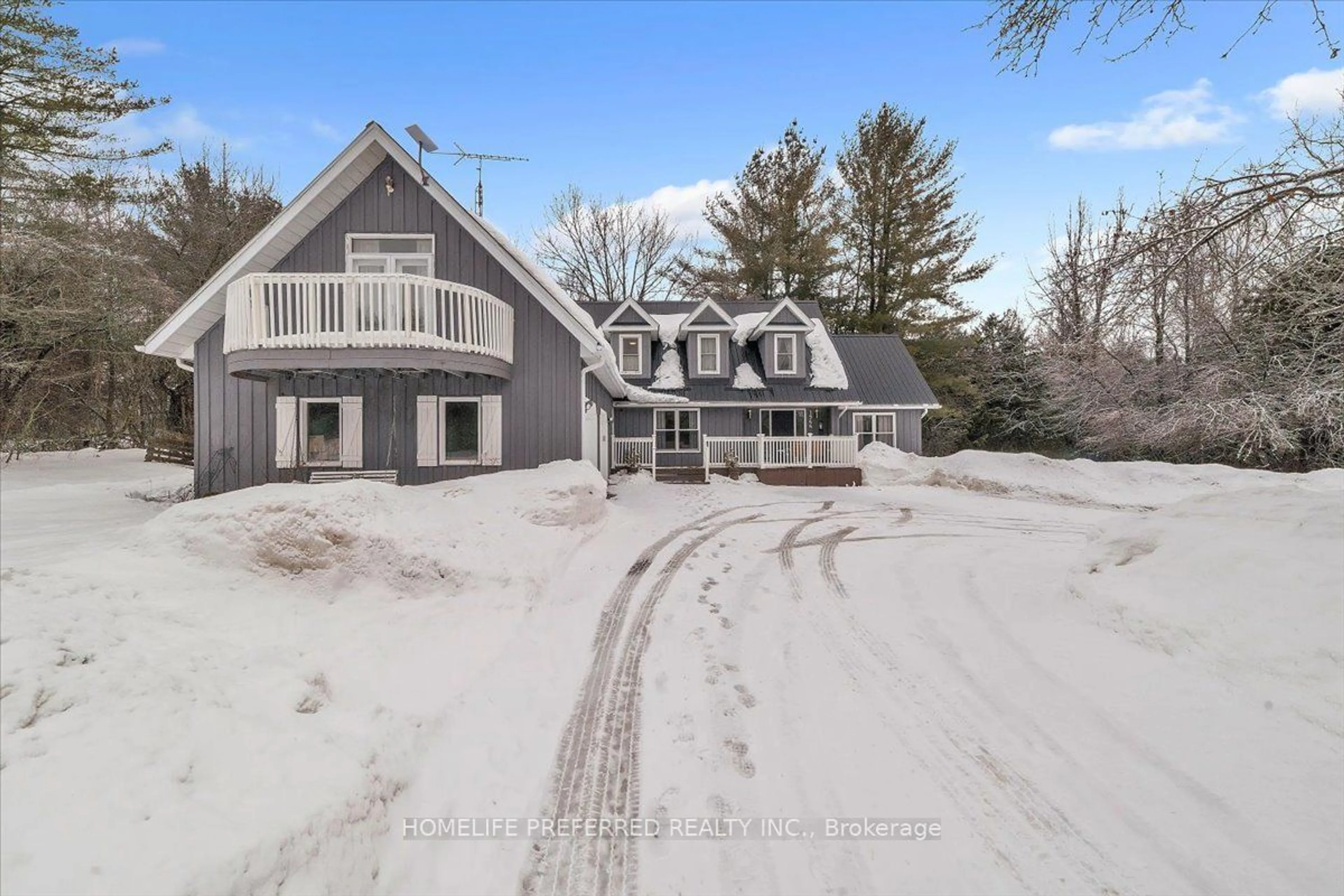 A pic from outside/outdoor area/front of a property/back of a property/a pic from drone, street for 1966 DARLING Cres, Cavan Monaghan Ontario L0A 1C0