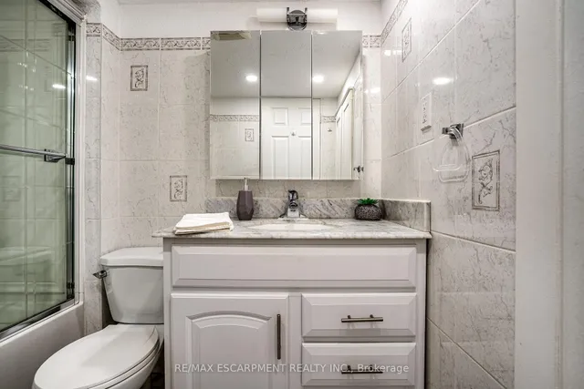 Additional property image - 21 Chatham St