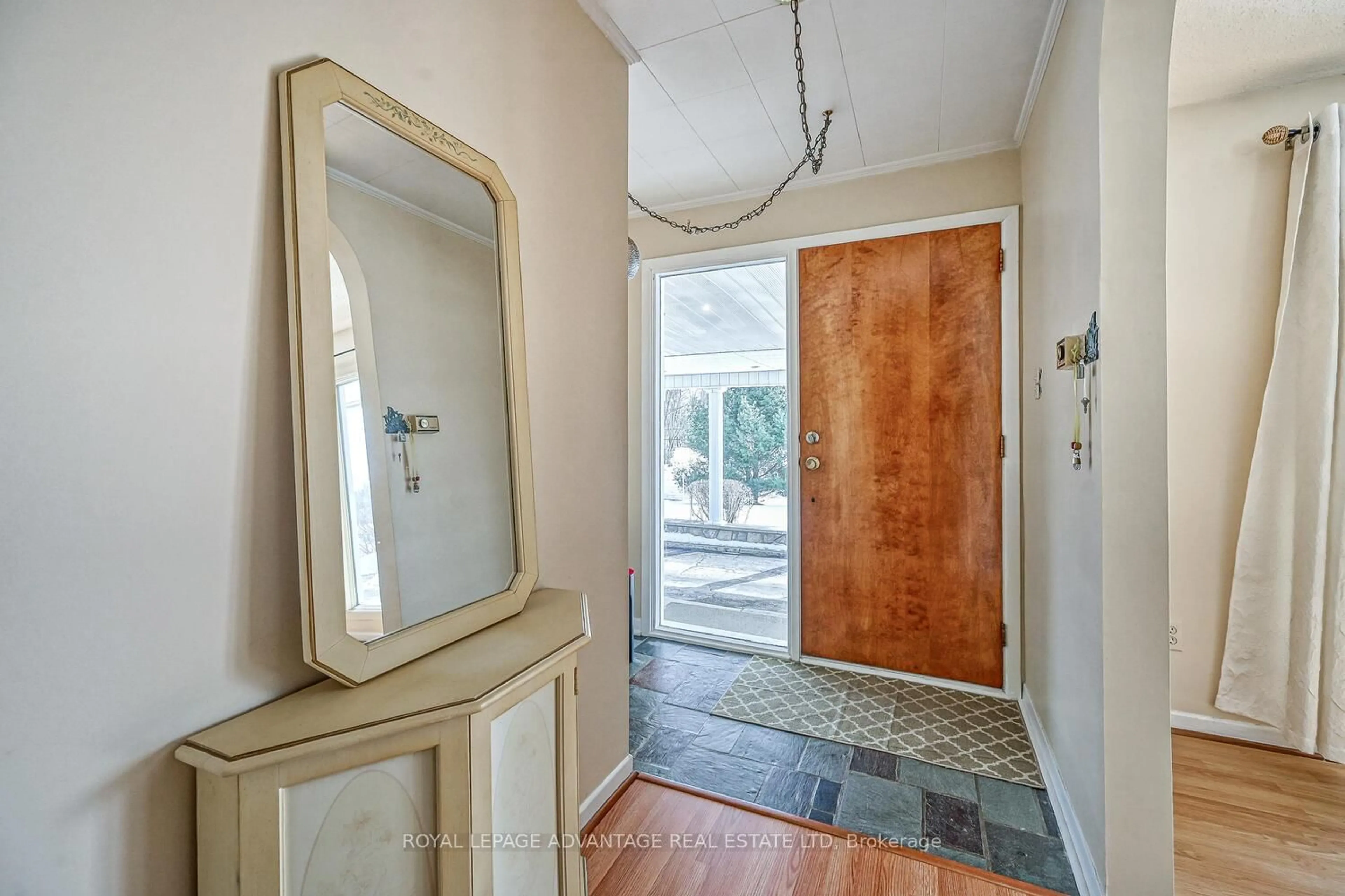 Indoor entryway for 650 Christie Lake Rd, Perth Ontario K7H 3C6