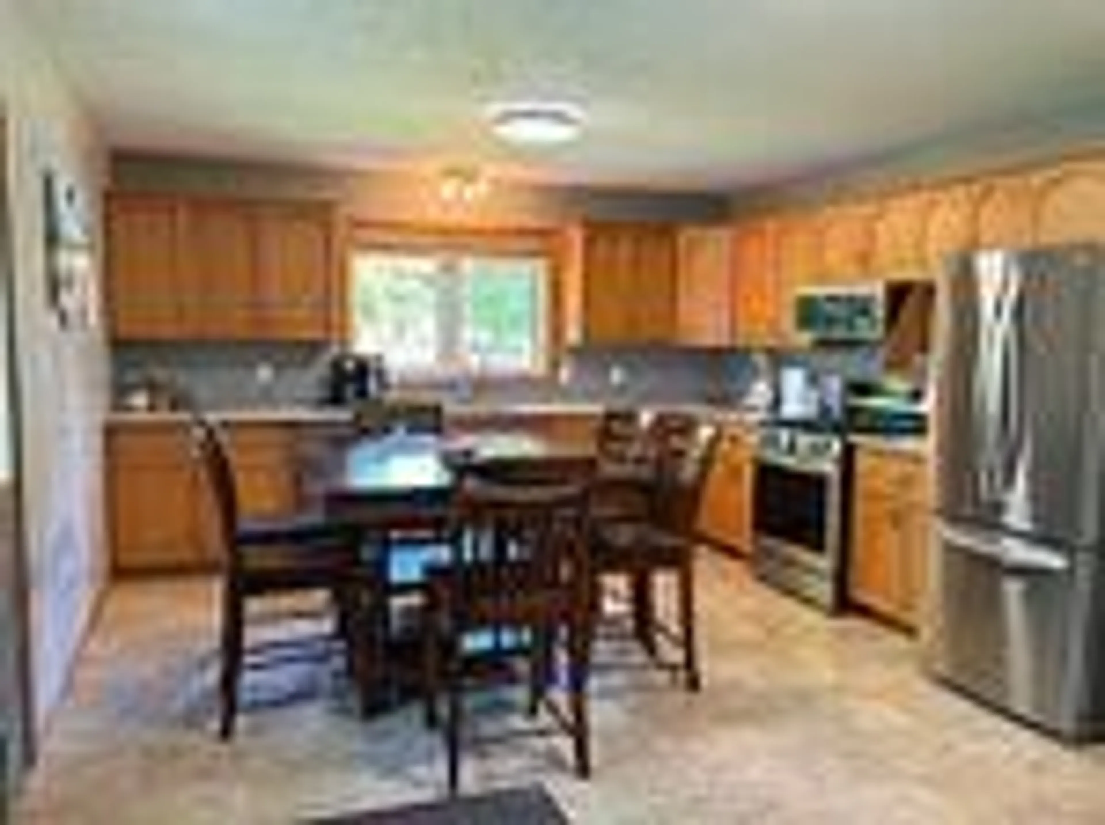 Open concept kitchen, ceramic/tile floor for 49345 Dexter Line, Malahide Ontario N5H 2R2
