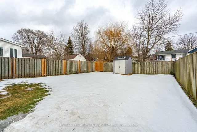 Additional property image - 925 Garth St