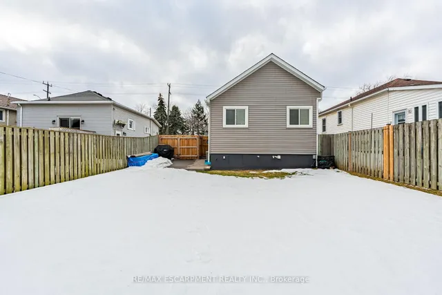 Additional property image - 925 Garth St