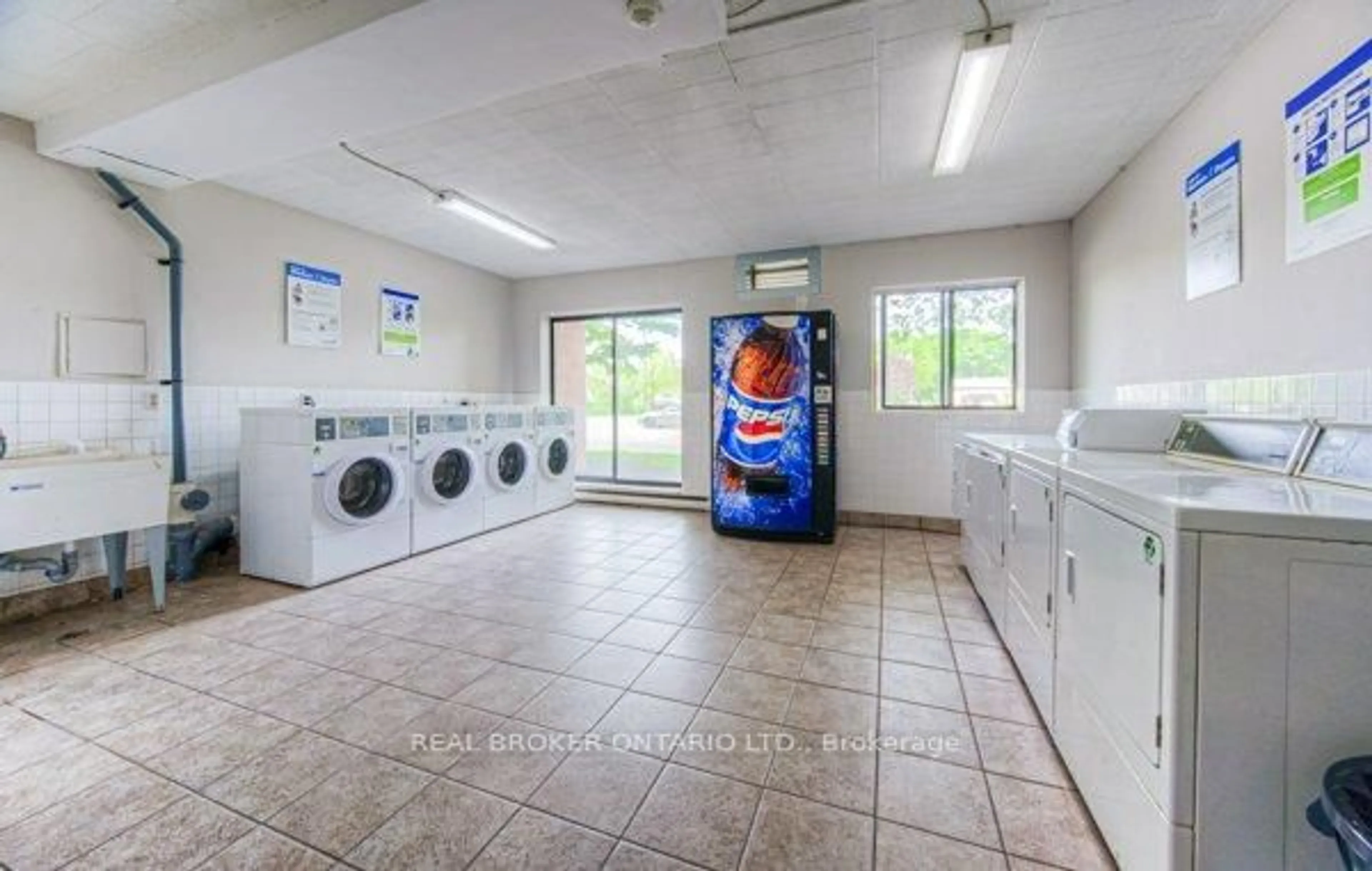 Laundry room for 29 West Ave #702, Kitchener Ontario N2M 5E4