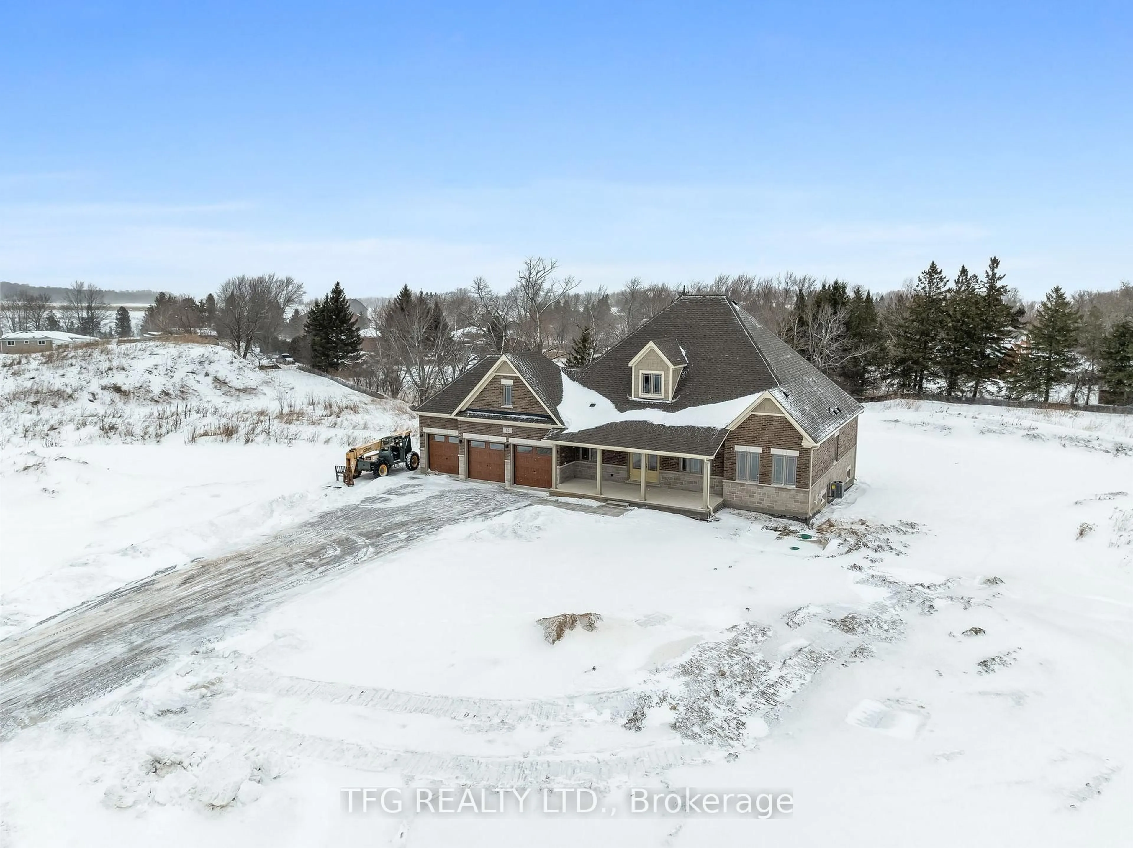 A pic from outside/outdoor area/front of a property/back of a property/a pic from drone, unknown for 12 Cameron Crt, Cavan Monaghan Ontario L0A 1C0