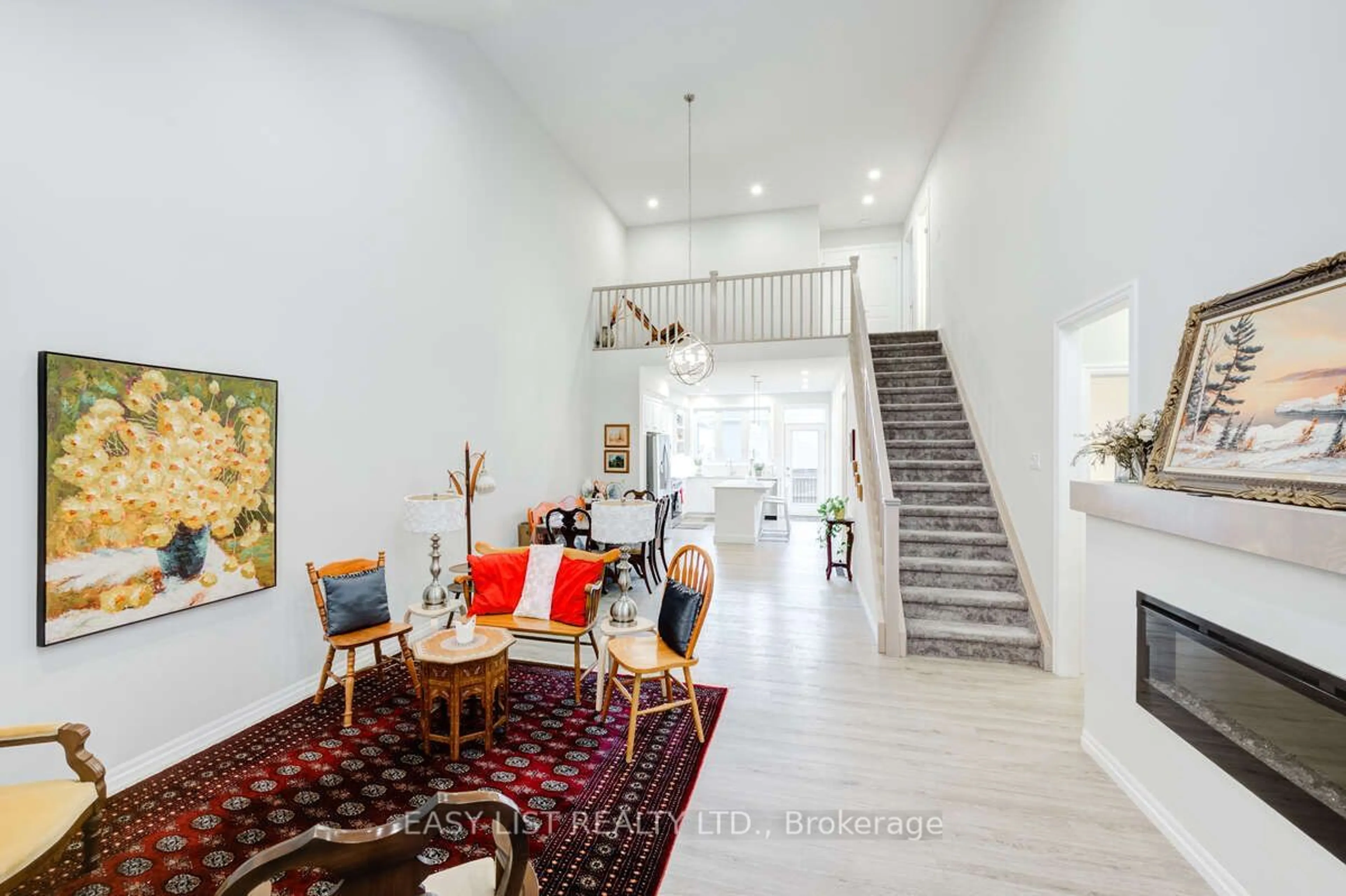 Indoor foyer for 9 Sierra St, Tillsonburg Ontario N4G 0J2