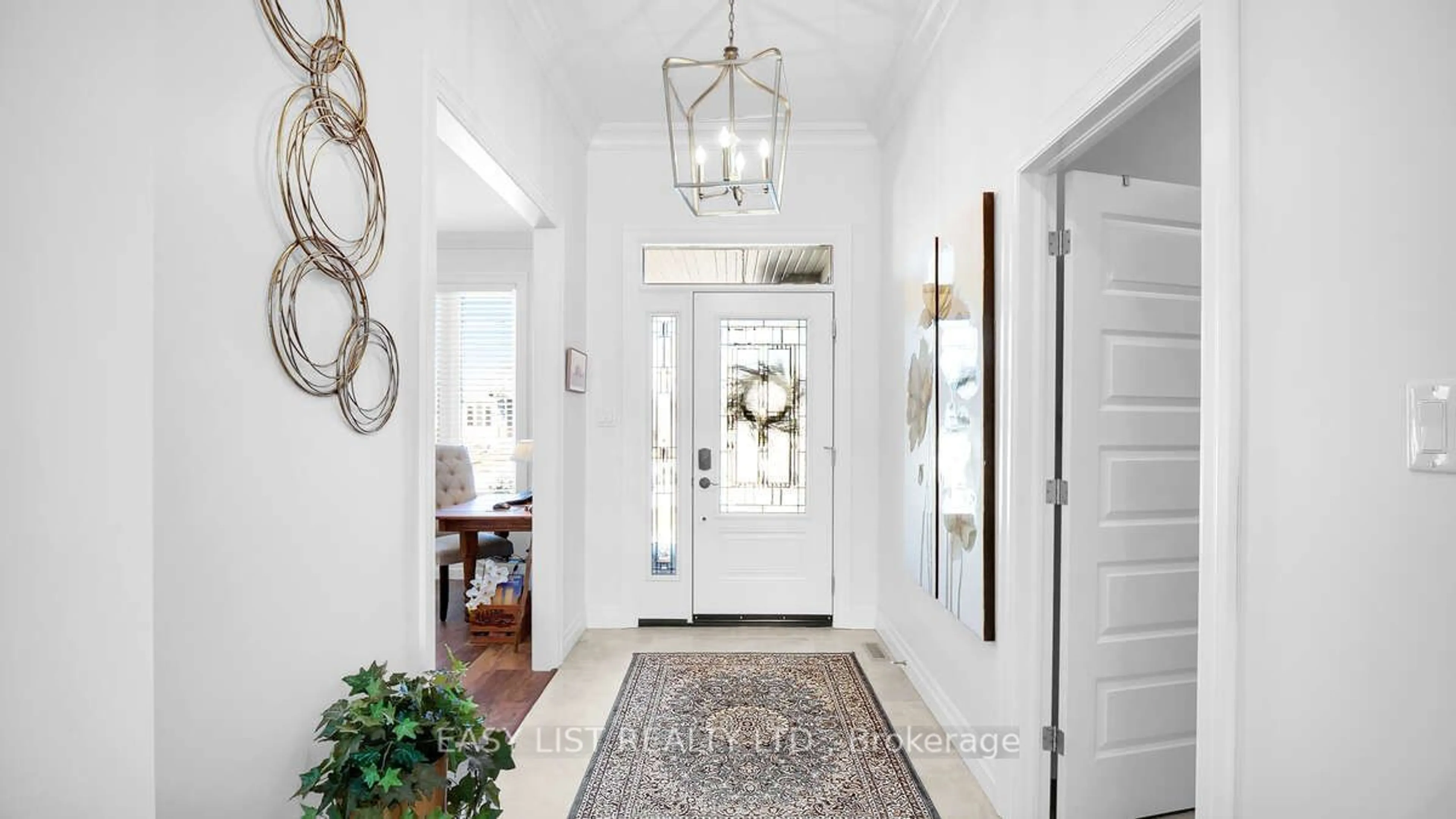 Indoor entryway for 26 Old Course Rd, St. Thomas Ontario N5R 0E8