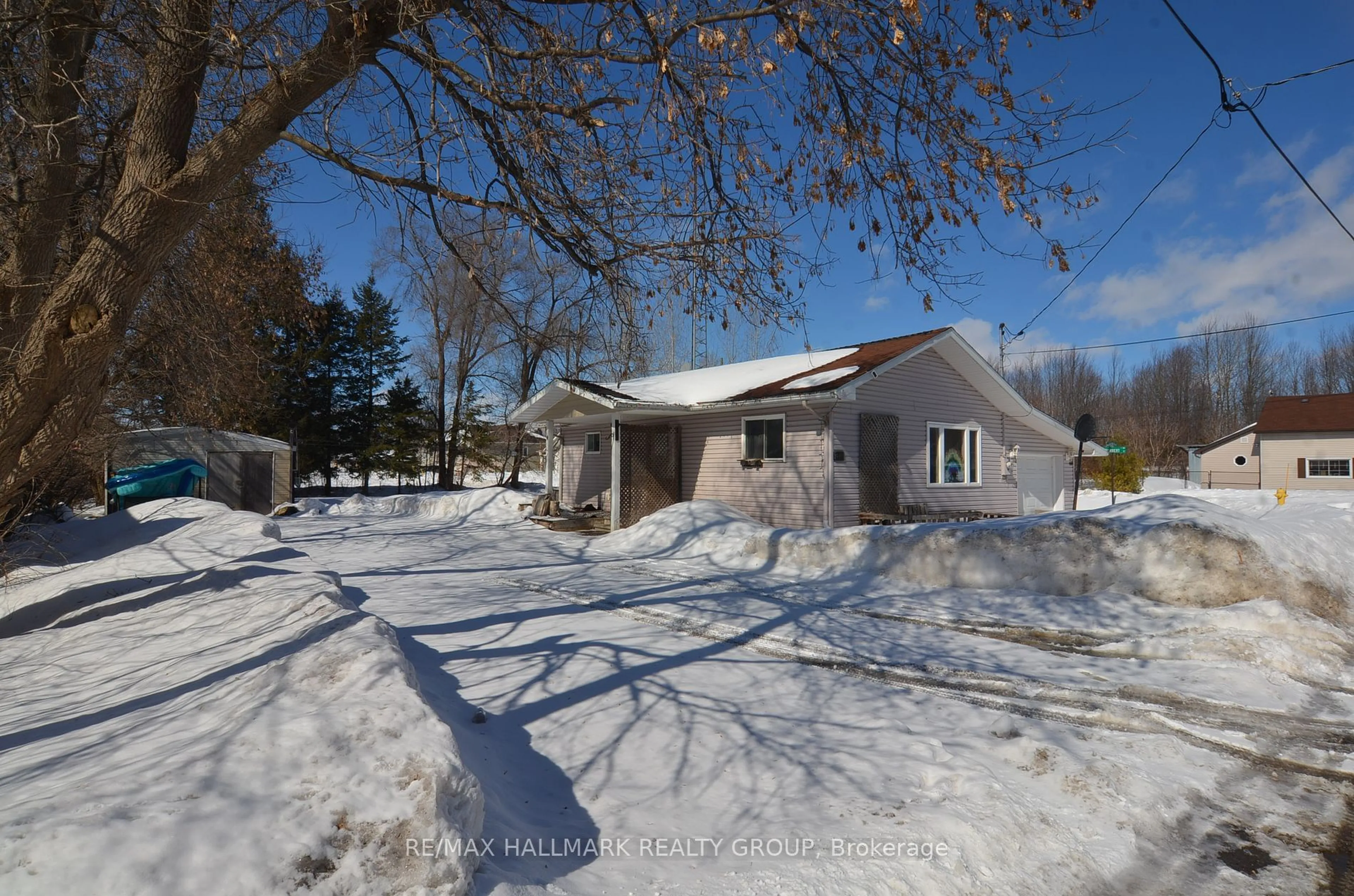 A pic from outside/outdoor area/front of a property/back of a property/a pic from drone, street for 68 Andrew St, The Nation Ontario K0A 2M0