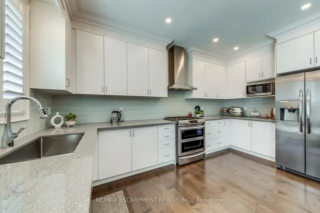 Additional property image - 258 Humphrey St