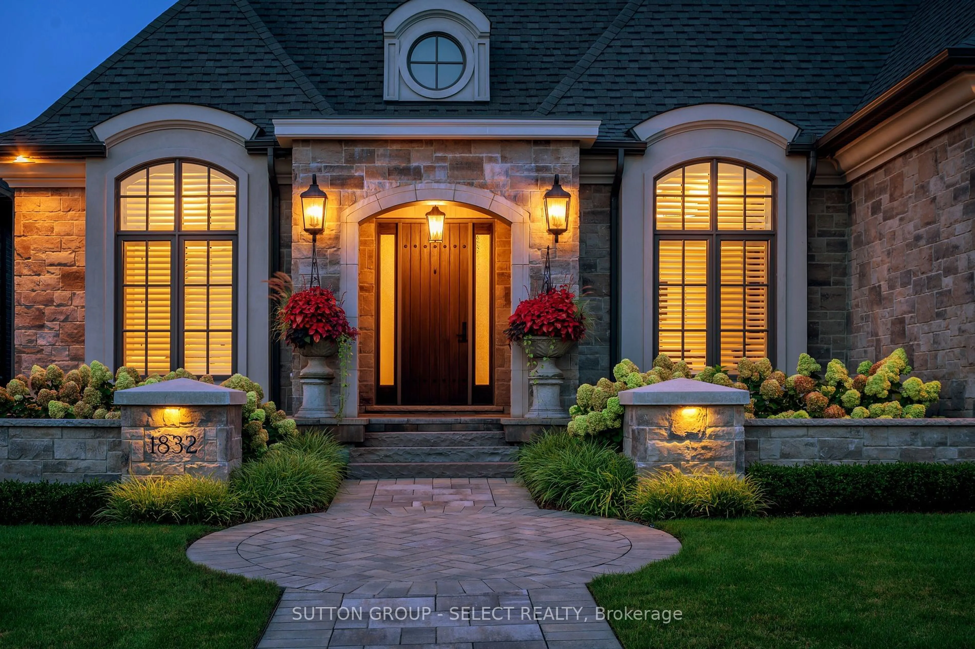 Indoor entryway for 1832 Upper West Ave, London South Ontario N6K 0H9