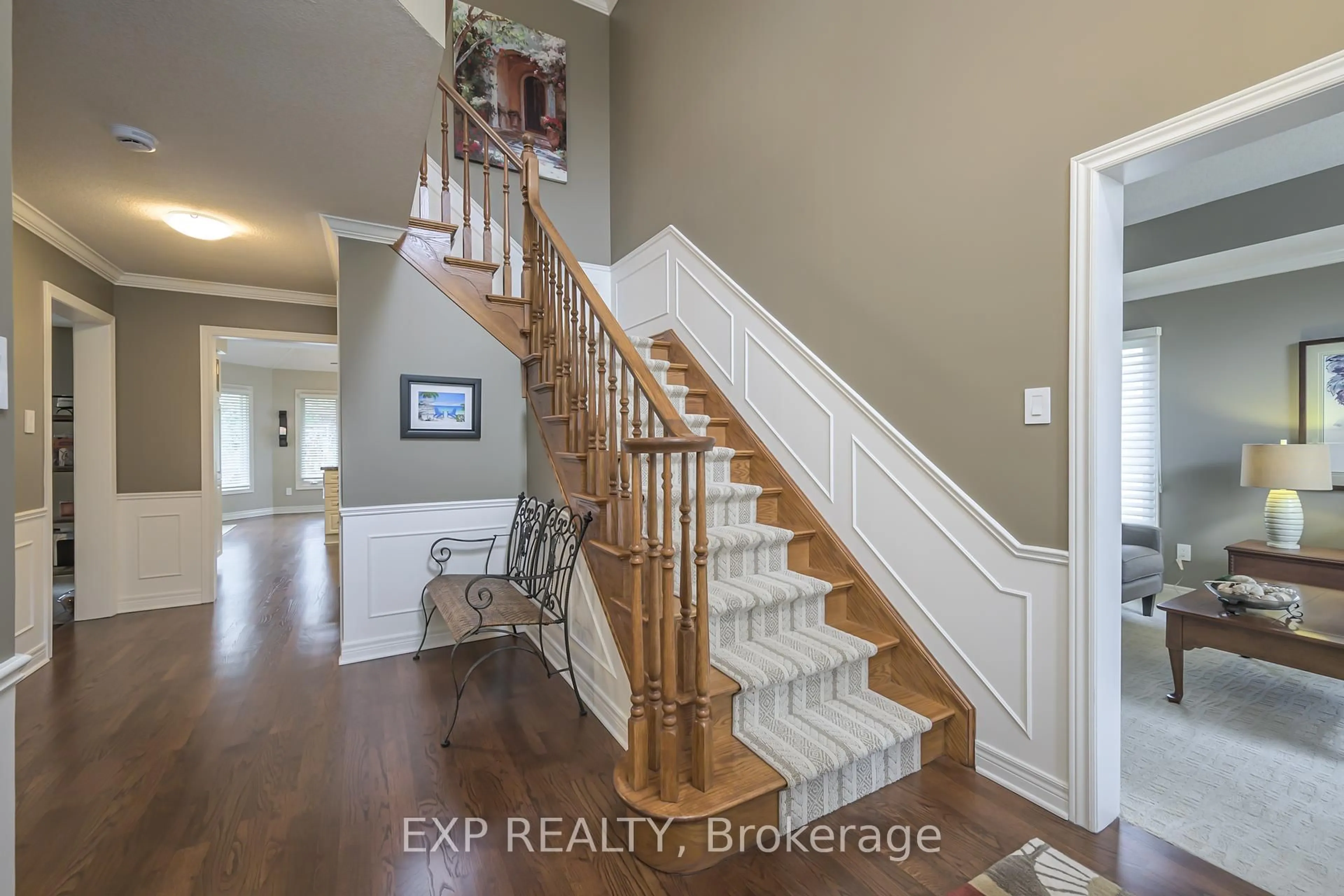 Indoor entryway for 22 Glenridge Cres, London North Ontario N6G 4W5