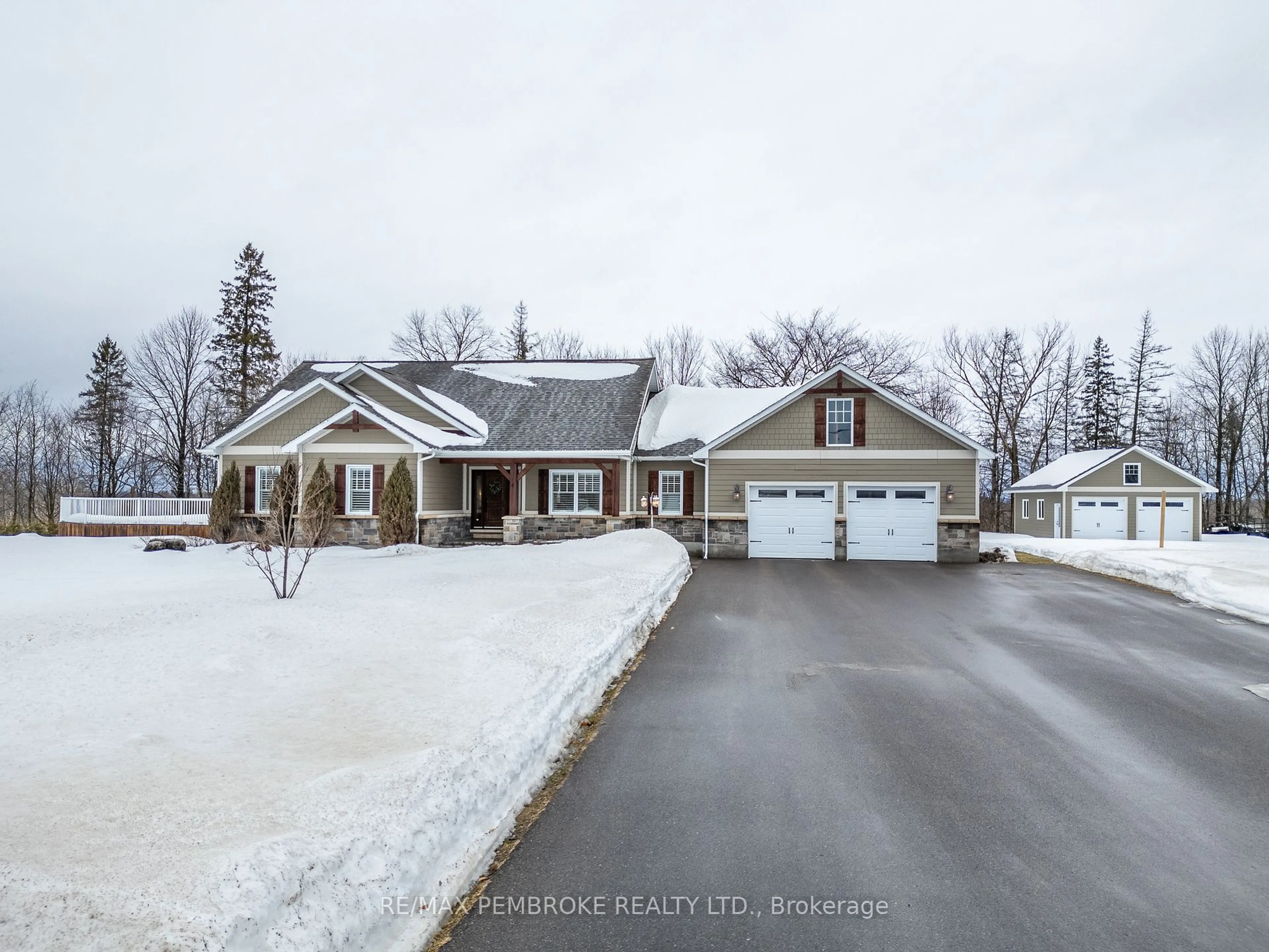 A pic from outside/outdoor area/front of a property/back of a property/a pic from drone, street for 4 Lowe Crt, Whitewater Region Ontario K0J 1P0