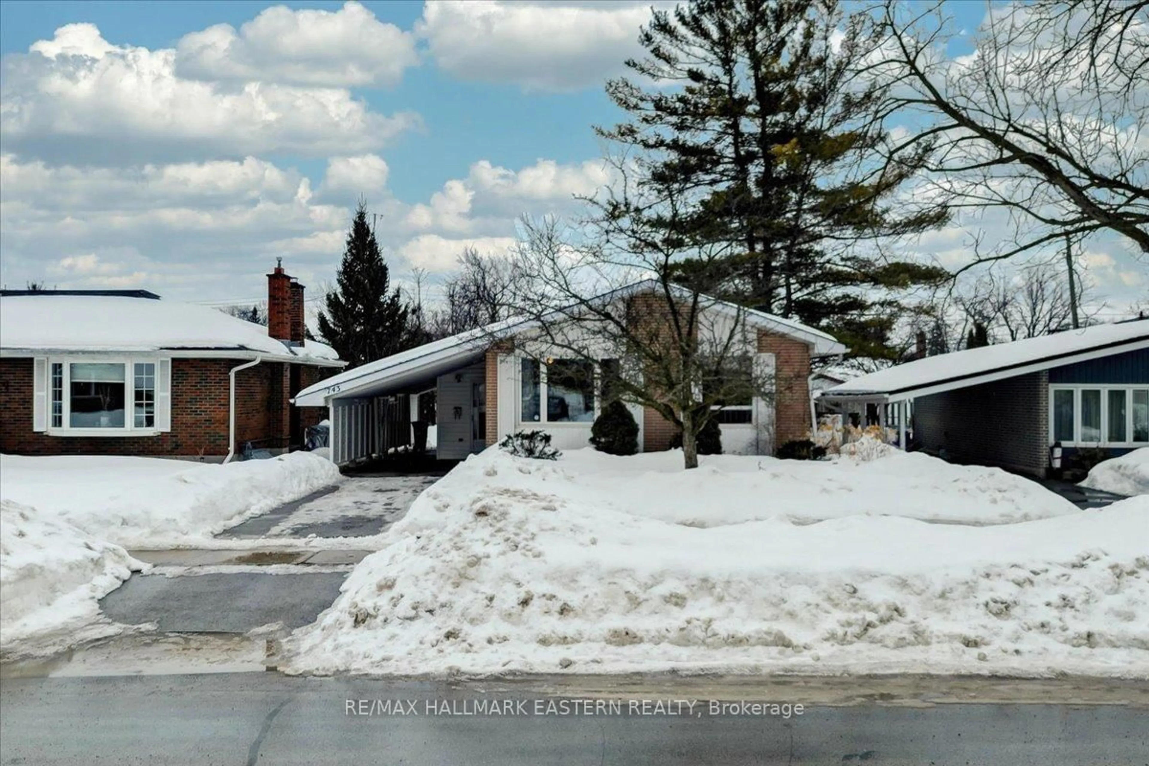 A pic from outside/outdoor area/front of a property/back of a property/a pic from drone, street for 743 Barbara Cres, Peterborough Ontario K9J 3X6