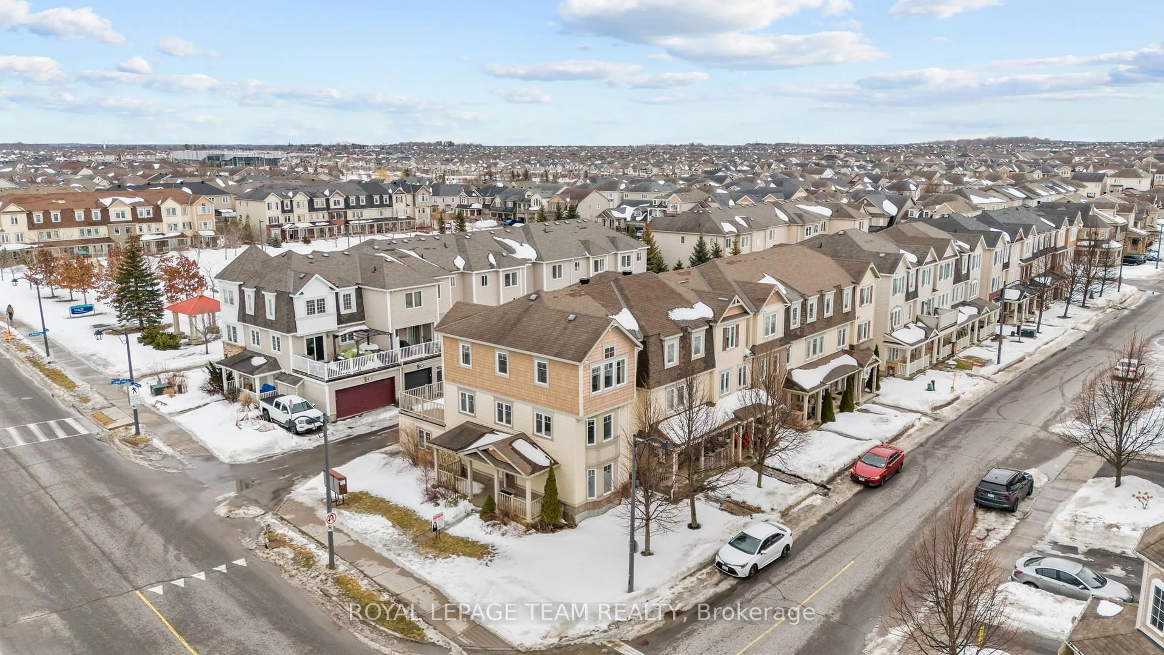 A pic from outside/outdoor area/front of a property/back of a property/a pic from drone, street for 2700 Grand Canal St, Ottawa Ontario K2J 0R9