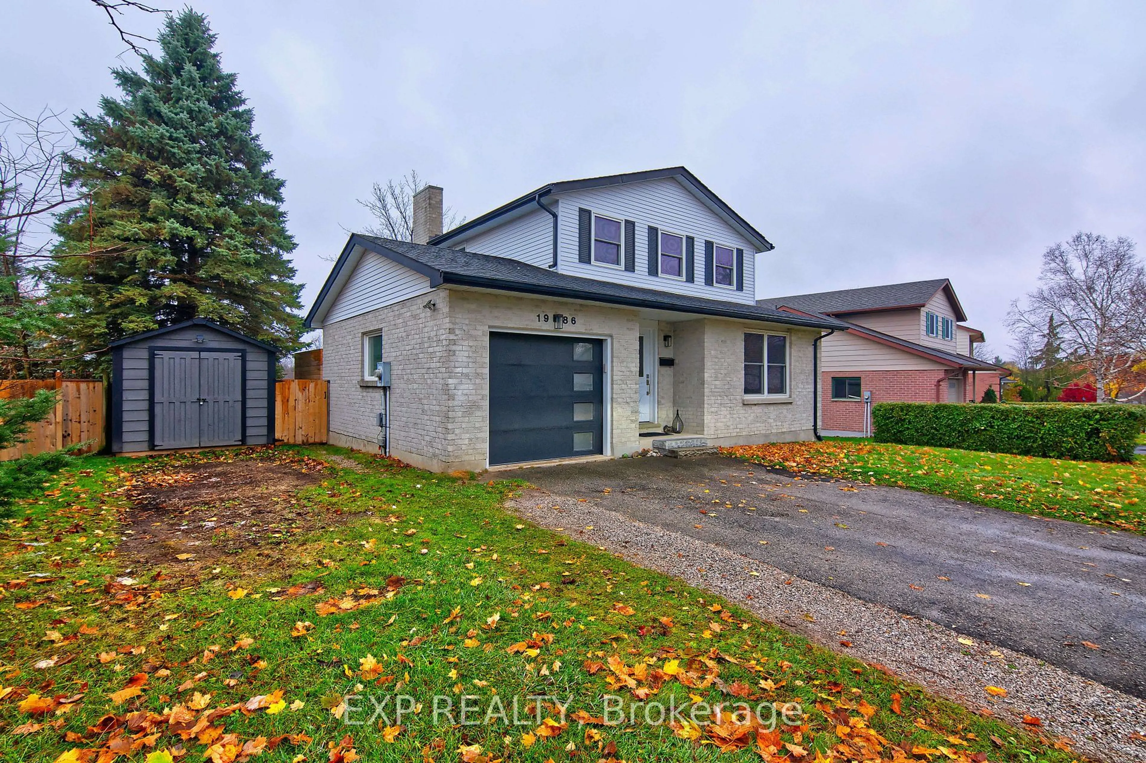 Unknown for 1986 Aldersbrook Rd, London North Ontario N6G 3X2