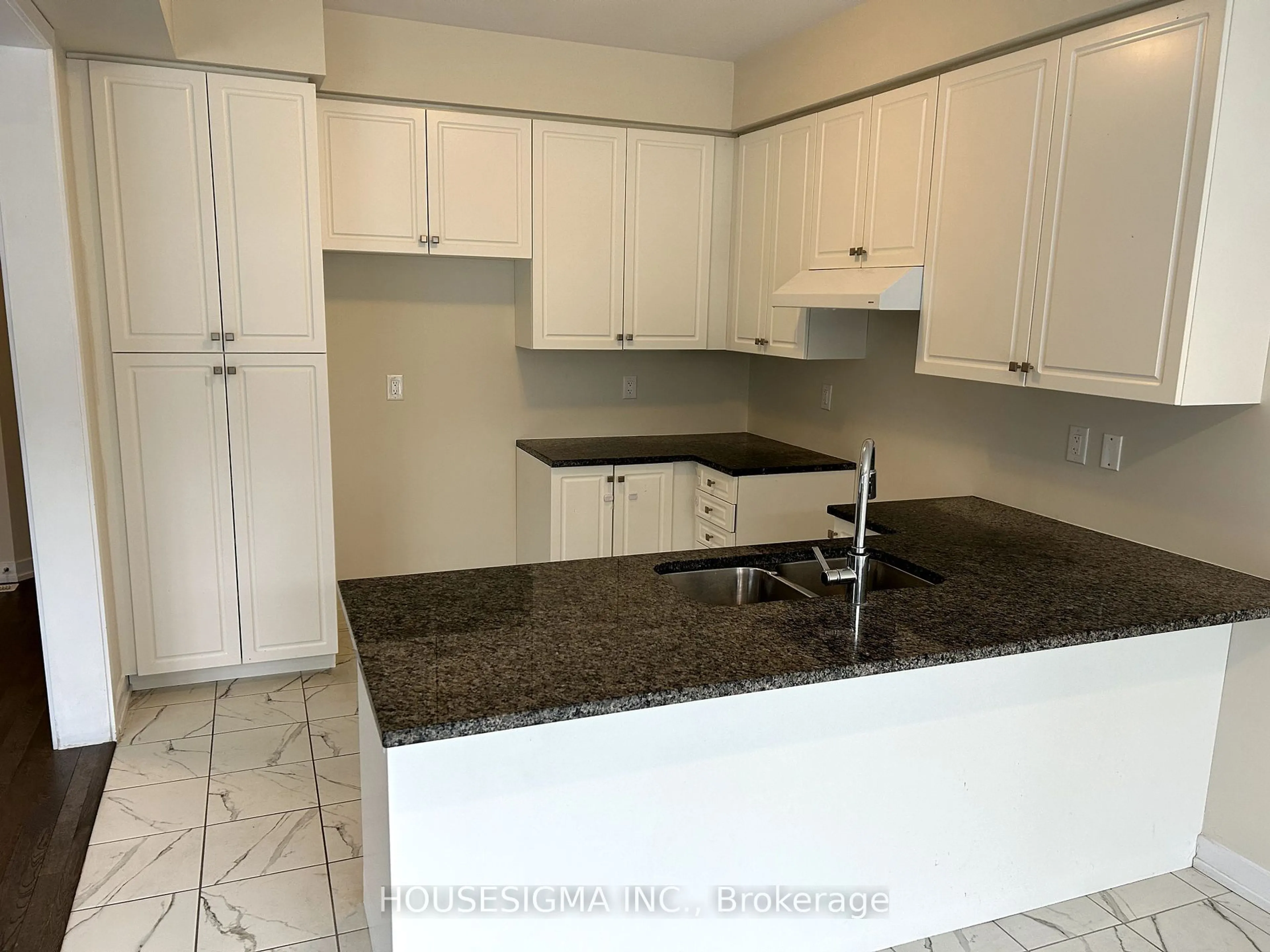 Standard kitchen, unknown for 33 Santos Dr, Haldimand Ontario N3W 0H2