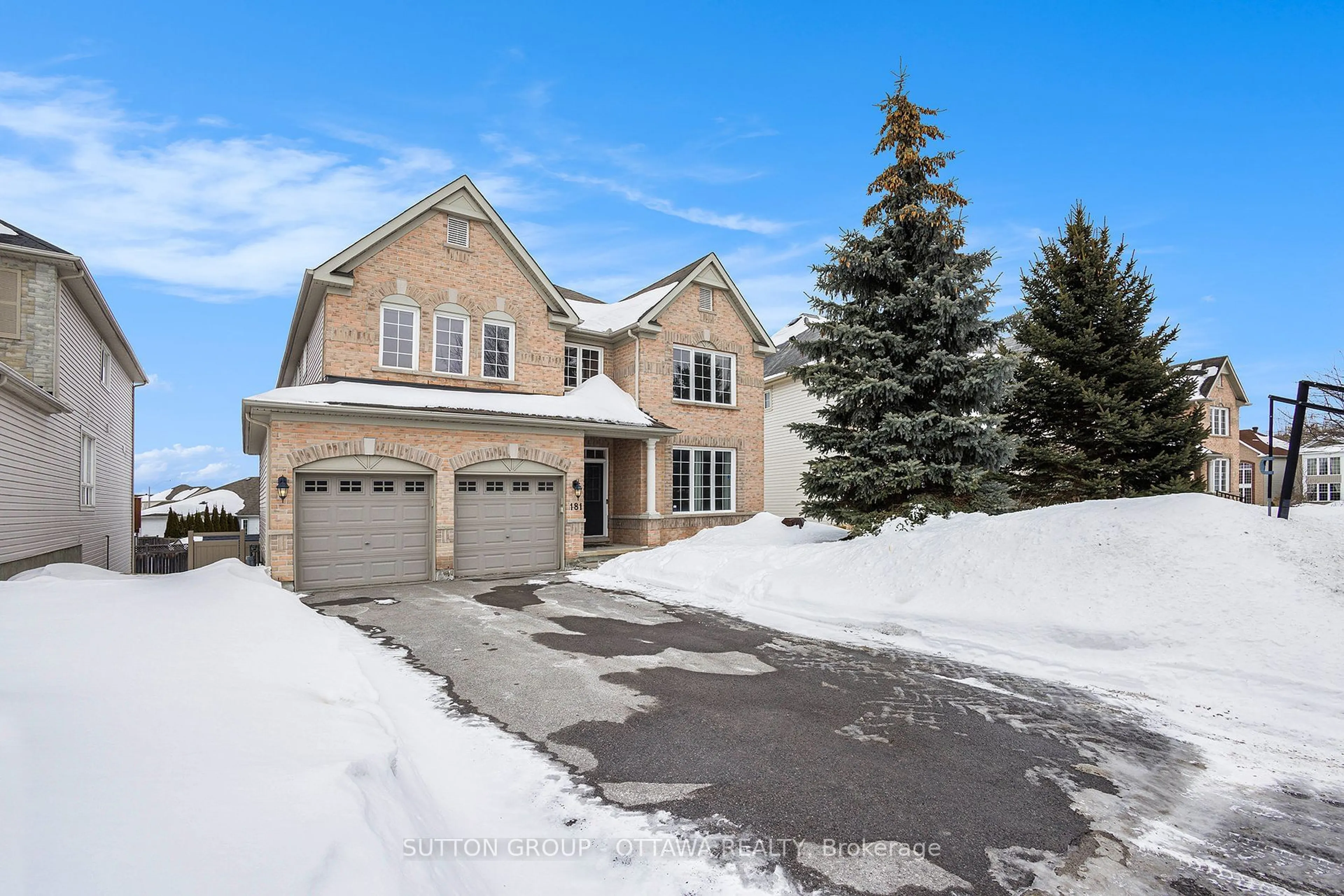 A pic from outside/outdoor area/front of a property/back of a property/a pic from drone, street for 181 Windance Cres, Ottawa Ontario K2W 0A5