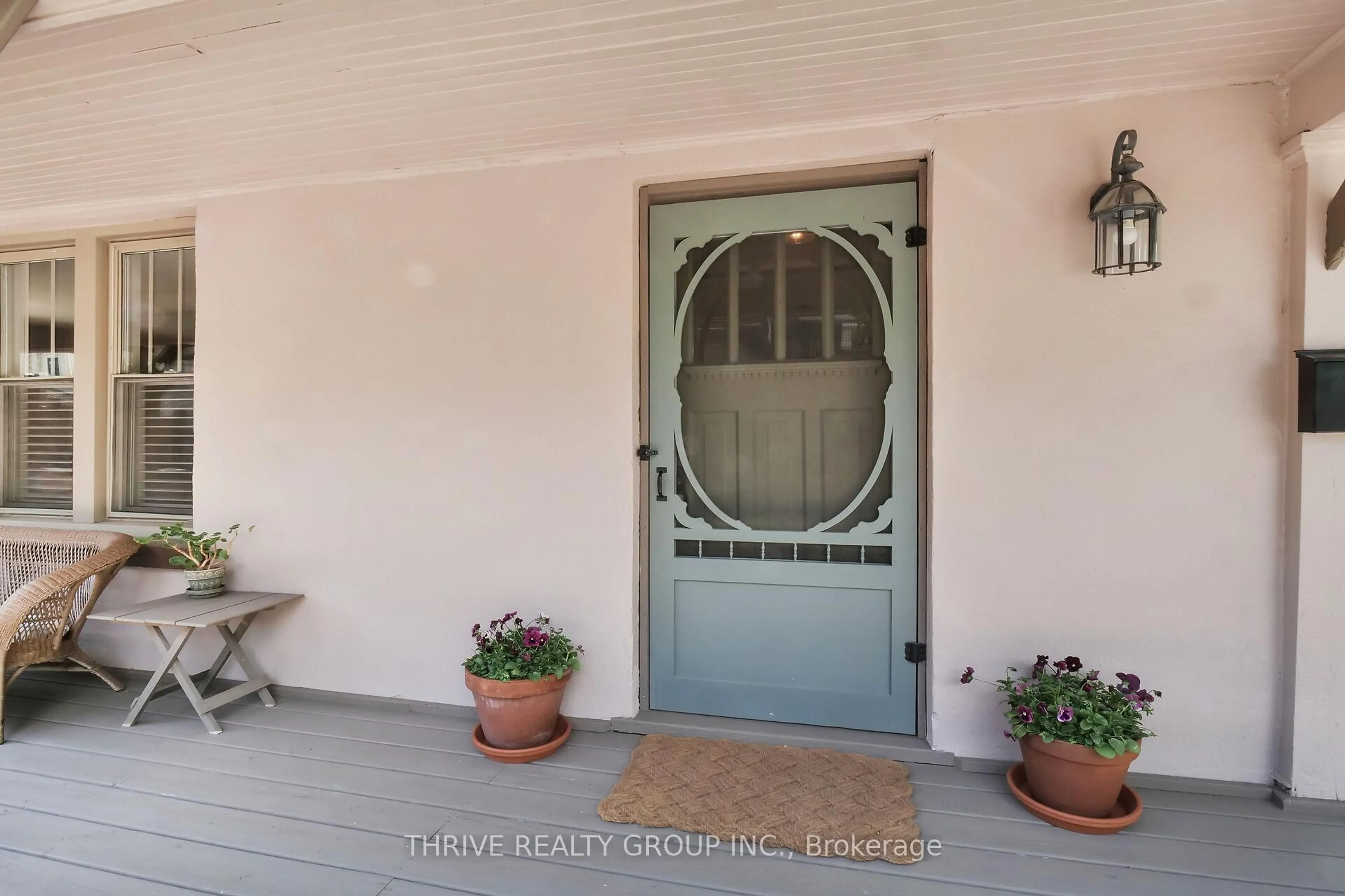 Indoor entryway for 839 Maitland St, London Ontario N5Y 2W7