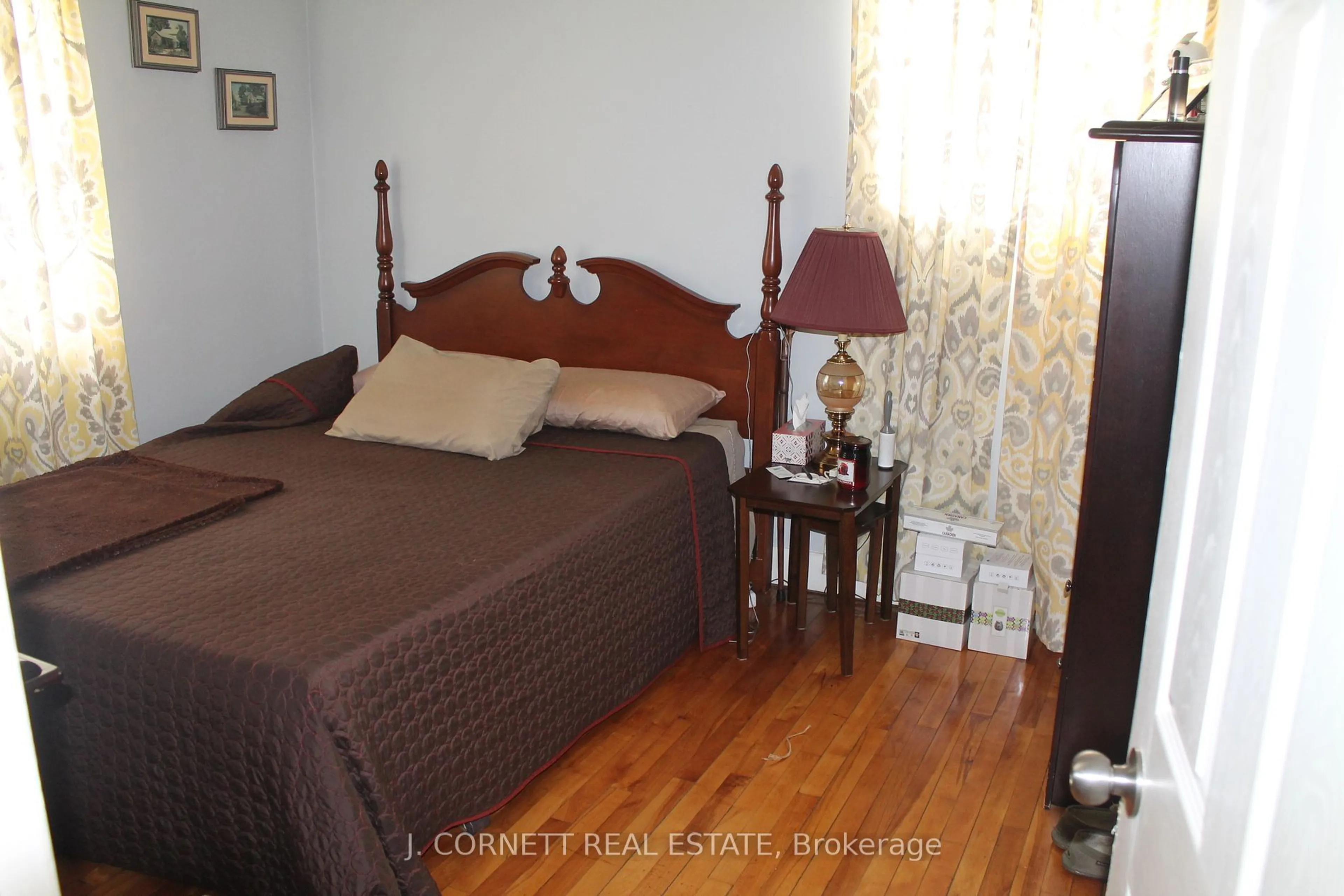 Bedroom with bed, unknown for 2036 Pitt St, Cornwall Ontario K6J 5G3