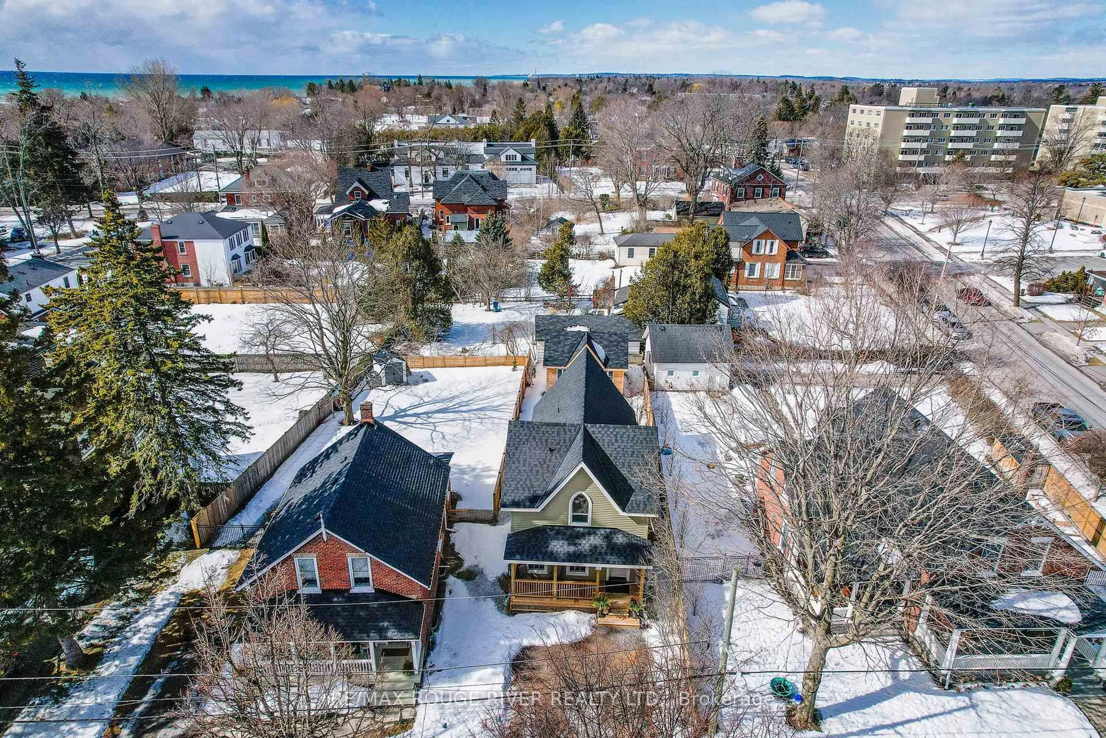 A pic from outside/outdoor area/front of a property/back of a property/a pic from drone, street for 175 Bagot St, Cobourg Ontario K9A 3G3