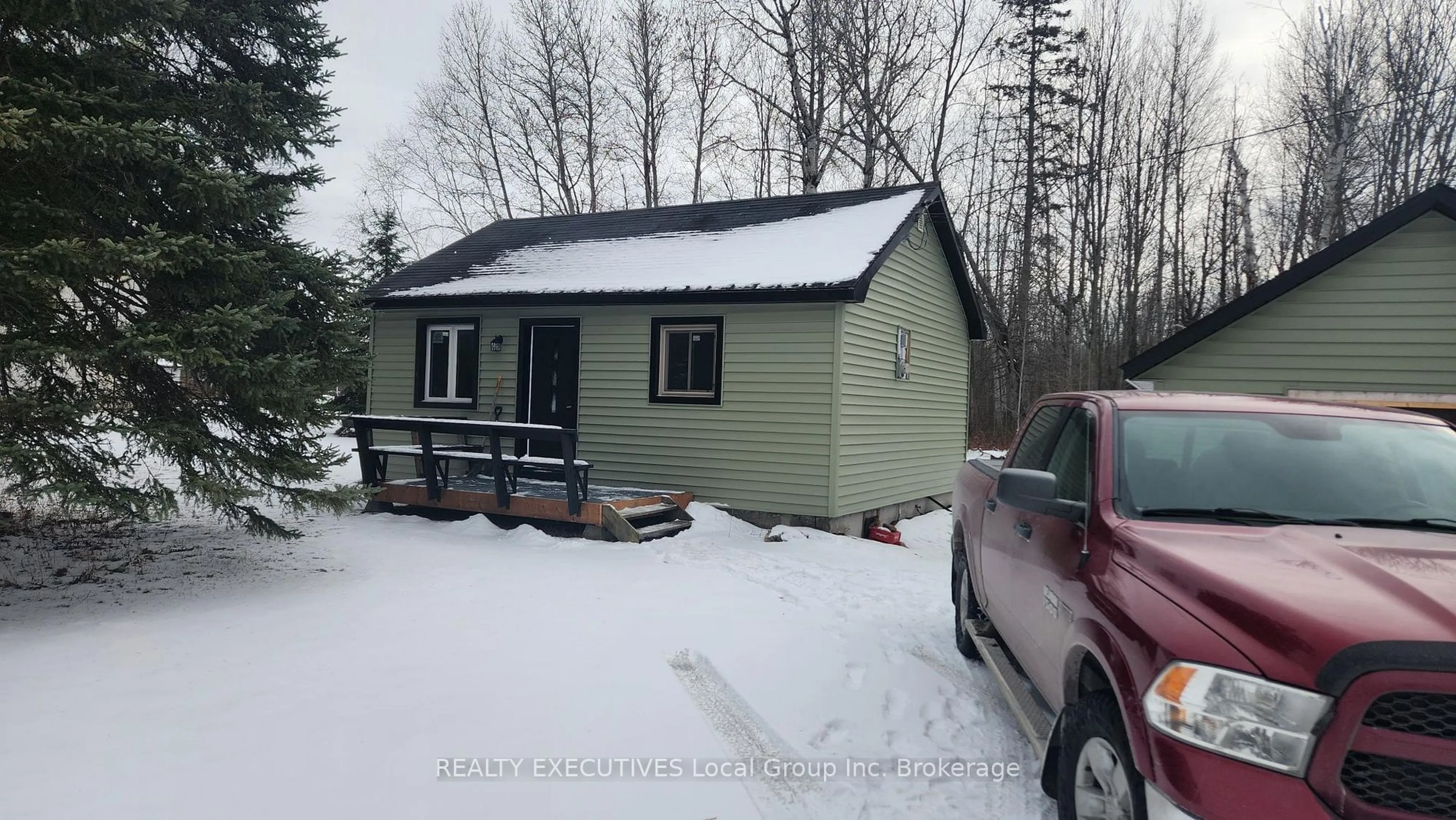 Shed for 1901 Highway 654, Callander Ontario P0H 1H0