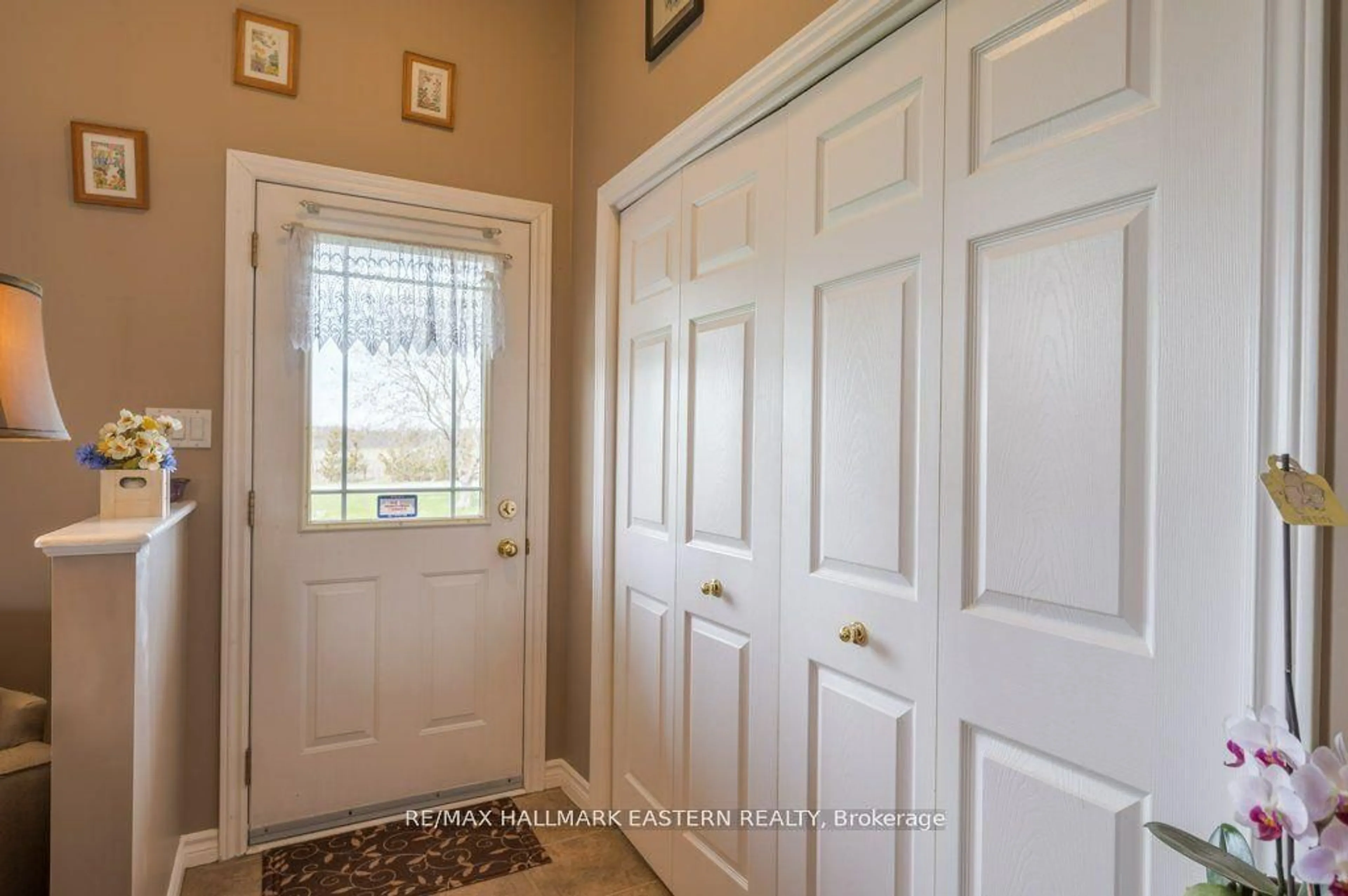 Indoor entryway for 1755A Salem Rd, Prince Edward County Ontario K0K 1T0