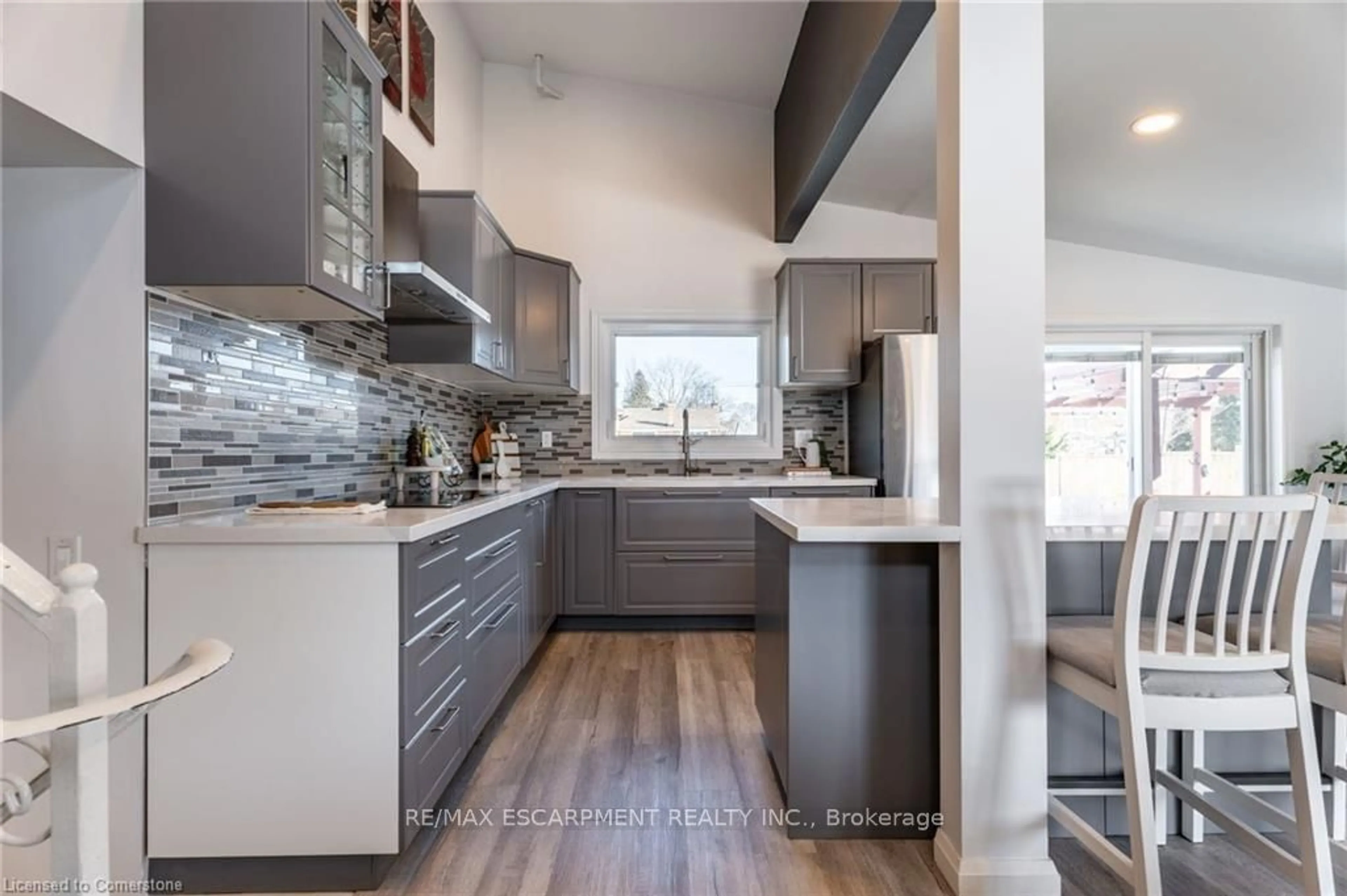 Contemporary kitchen, ceramic/tile floor for 158 Laurier Ave, Hamilton Ontario L9C 3S6