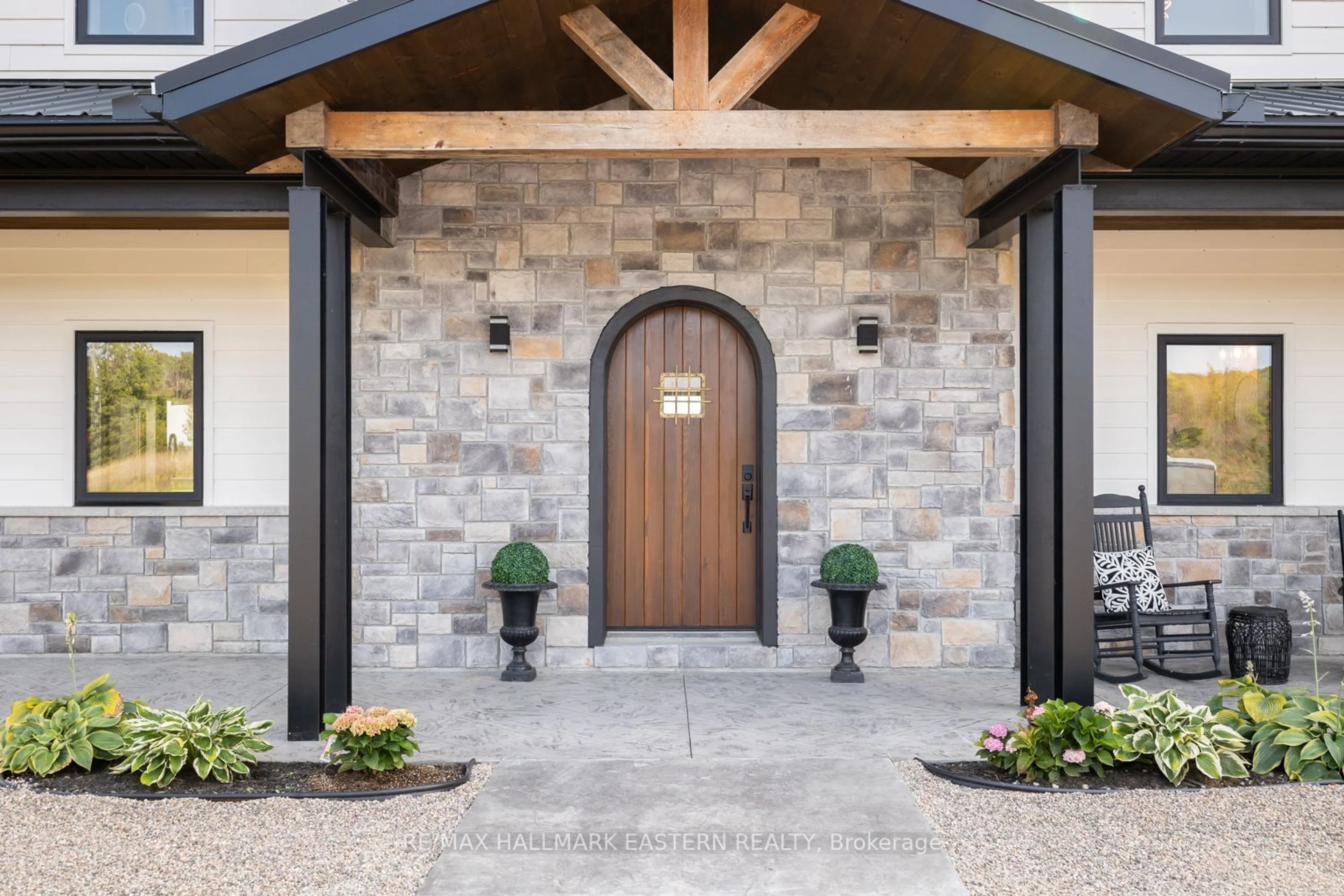 Indoor entryway for 14 Ferguson Hill Rd, Brighton Ontario K0K 1R0