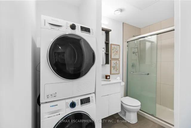 Additional property image - 60 Frederick St