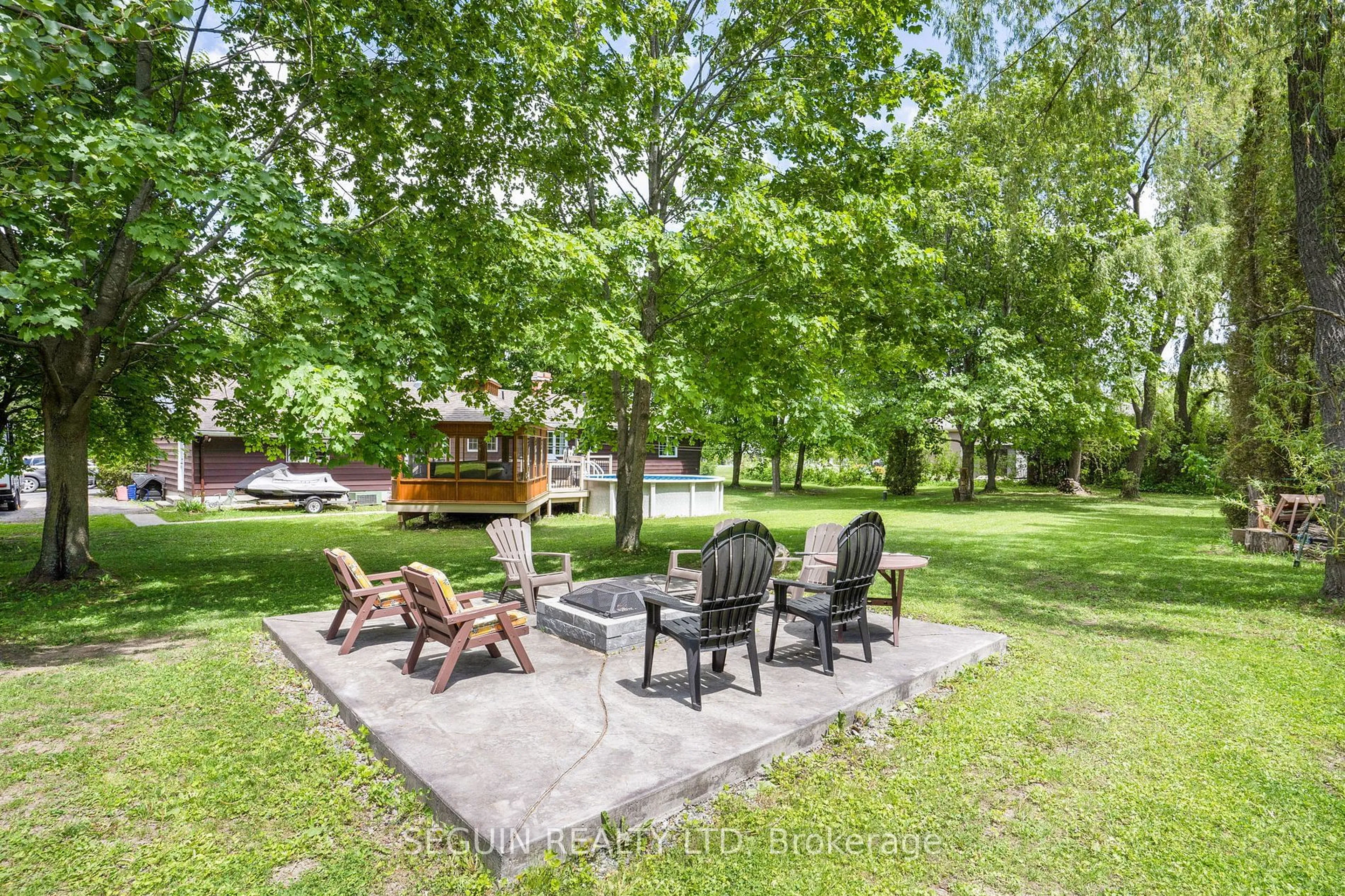 Patio, water/lake/river/ocean view for 373 Front Rd, Champlain Ontario K0B 1K0