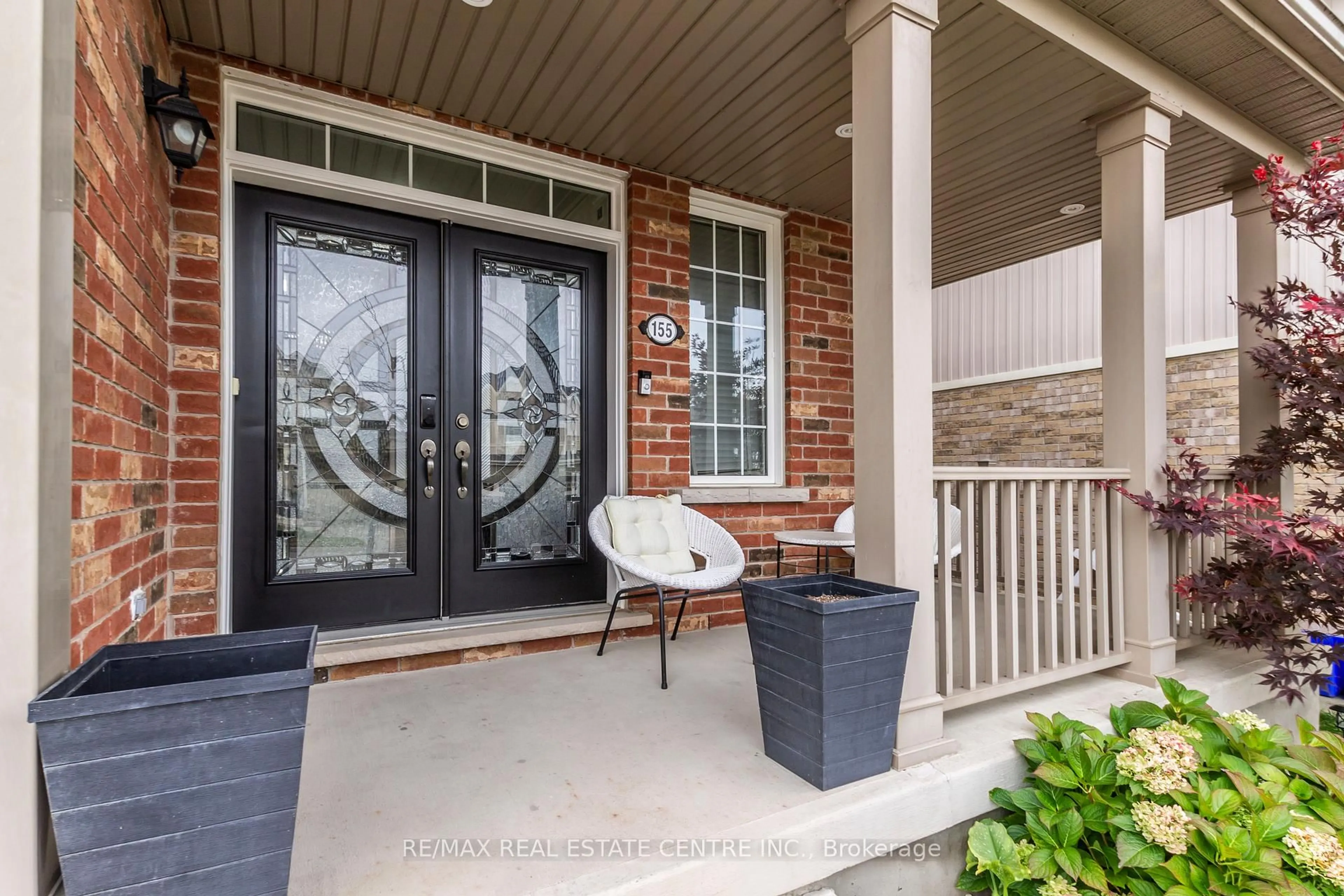 Indoor entryway for 155 Dolman St, Woolwich Ontario N0B 1M0