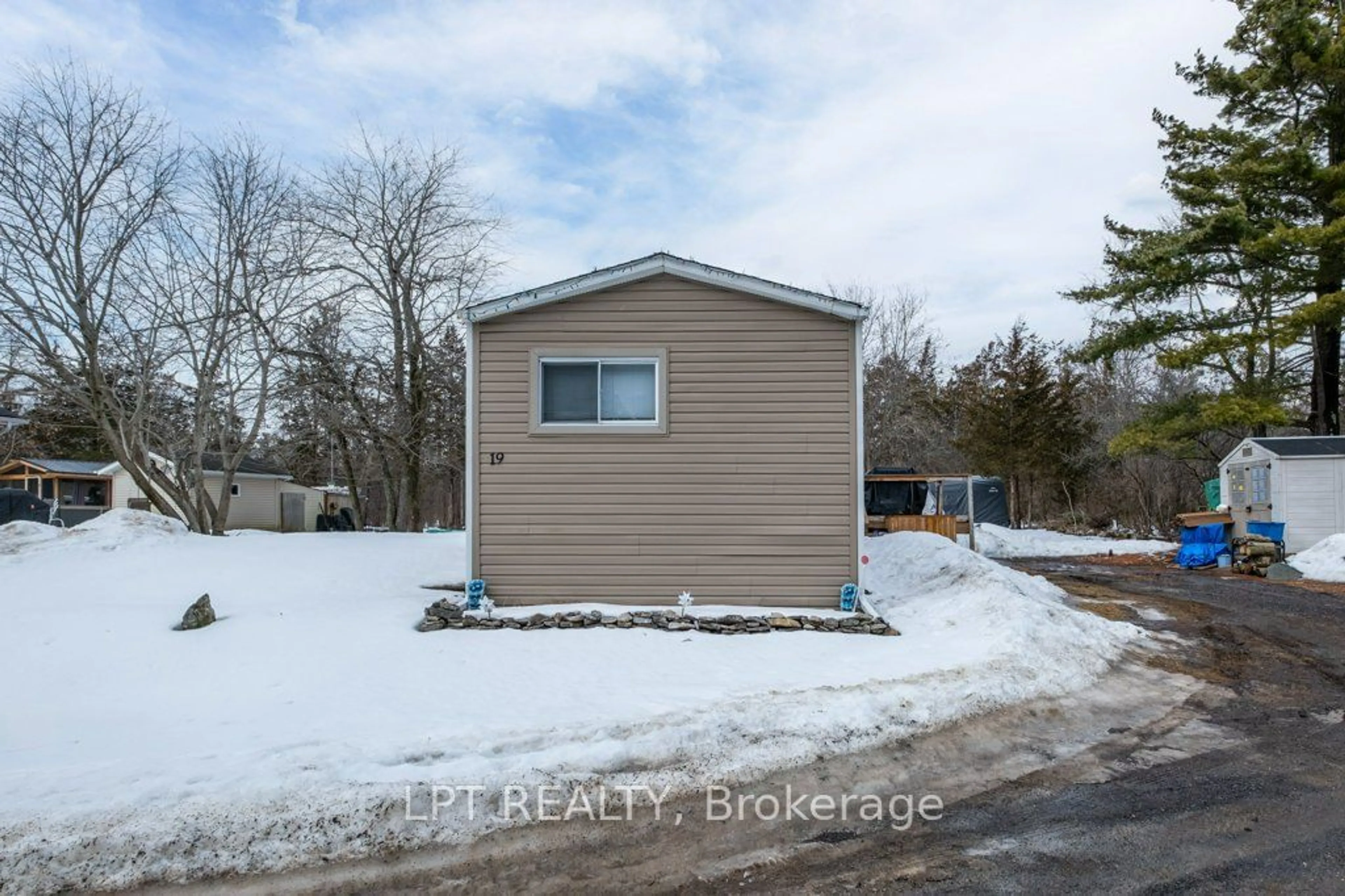 Unknown for 5633 Bath Rd #19, Bath Ontario K0H 1G0