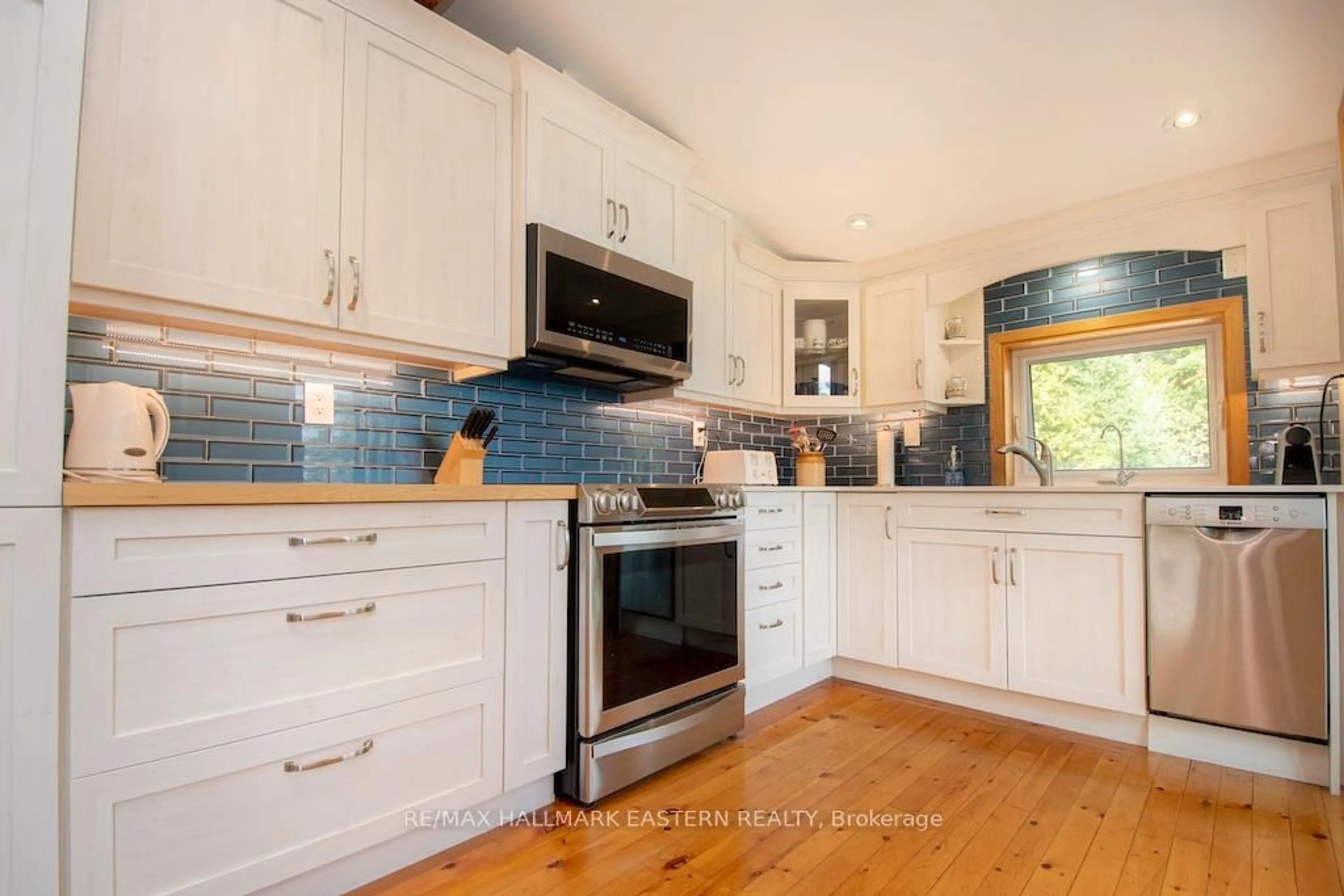 Open concept kitchen, unknown for 170 Hill Dr, Trent Lakes Ontario K0L 1J0