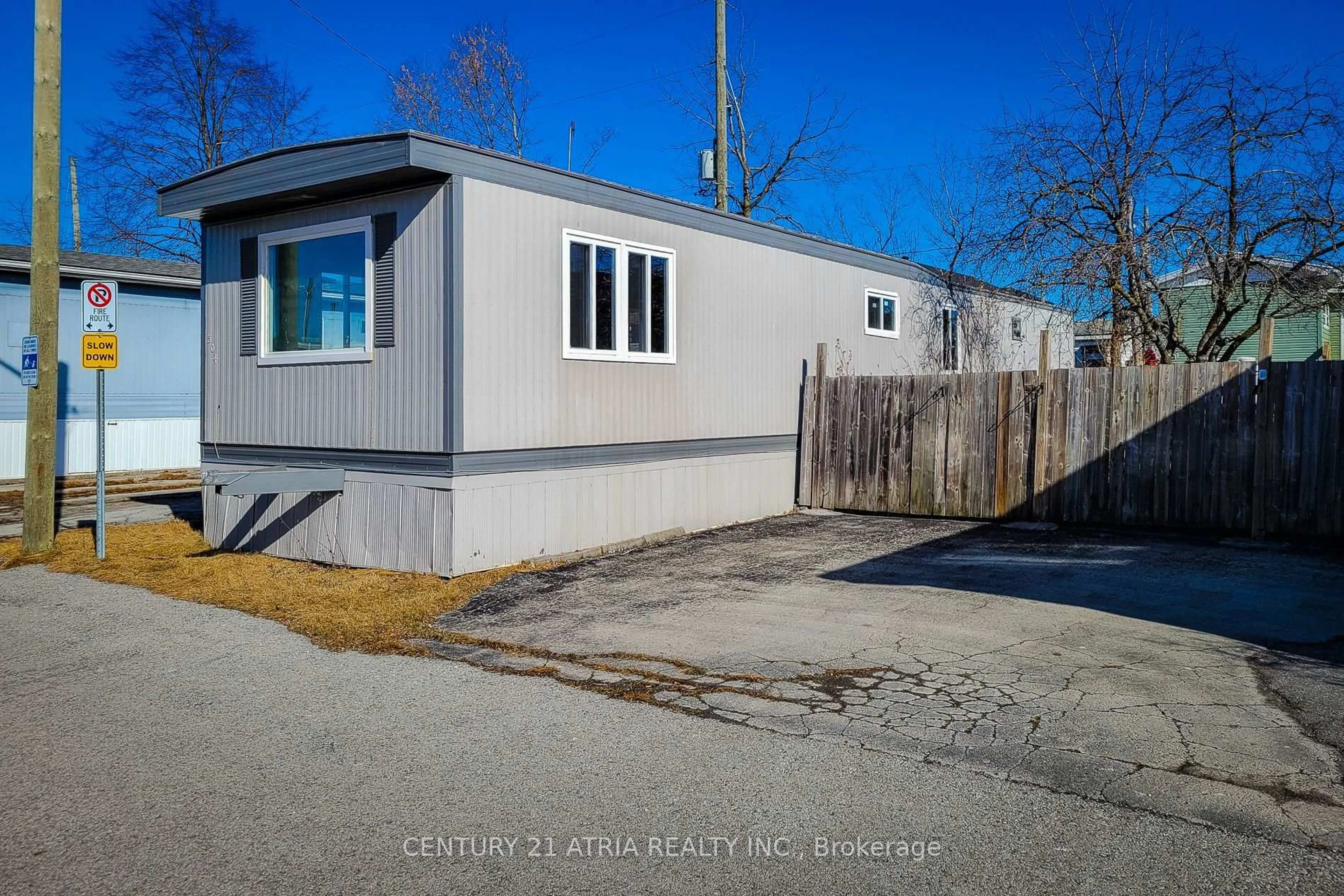 Unknown for 241 St. Paul St #304, St. Catharines Ontario L2S 2E5