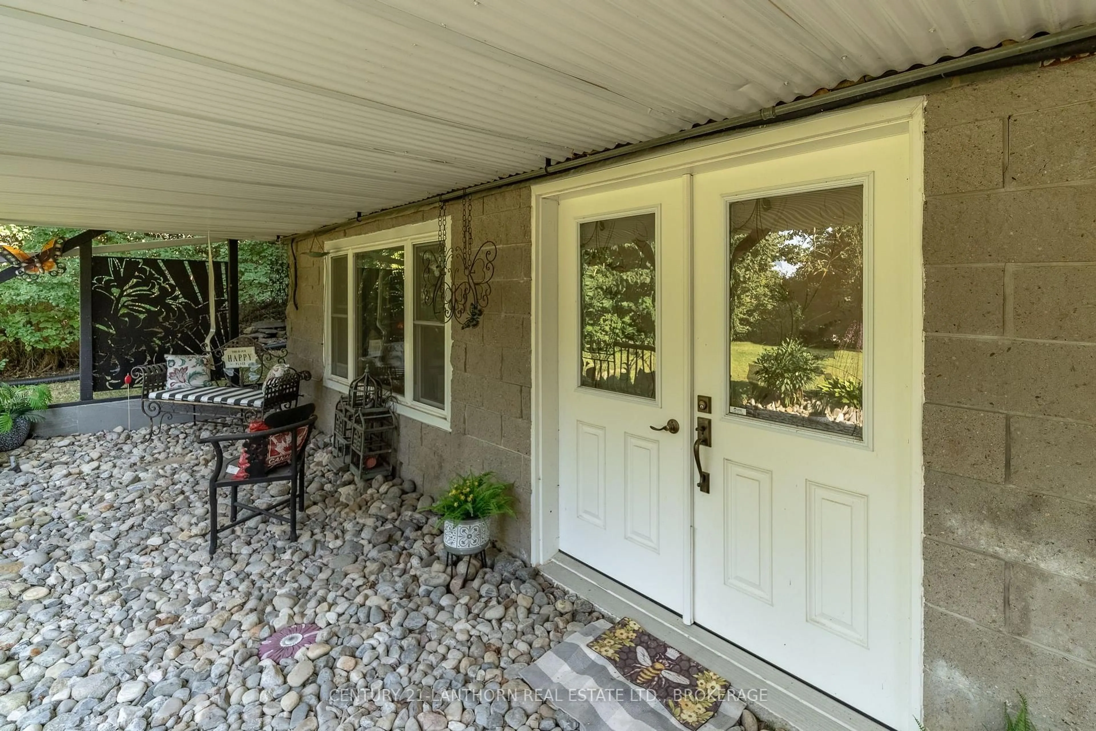 Patio, water/lake/river/ocean view for 11807 LOYALIST Pkwy, Prince Edward County Ontario K0K 2T0