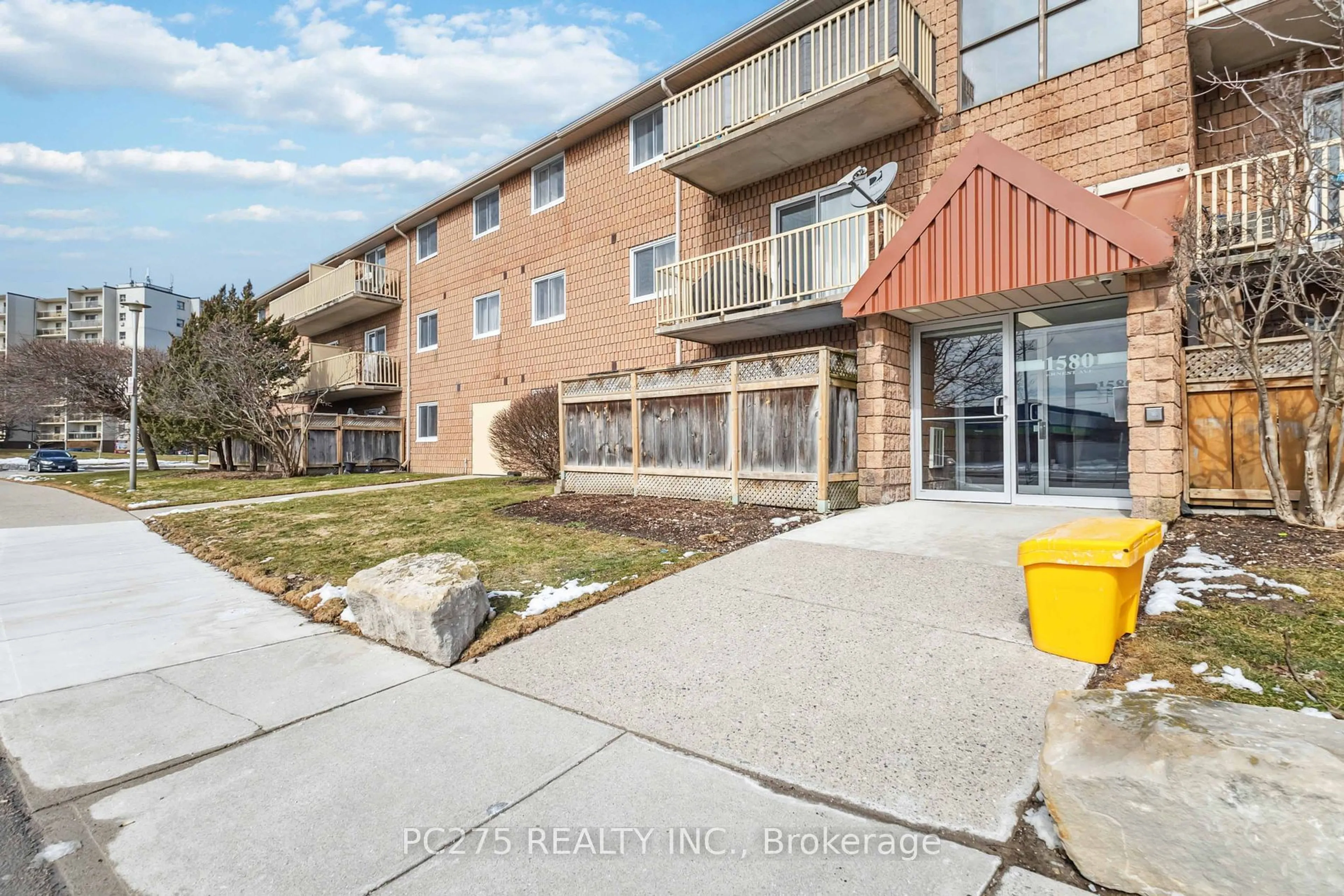 Patio, unknown for 1580 Ernest Ave #105, London Ontario N6E 2T9