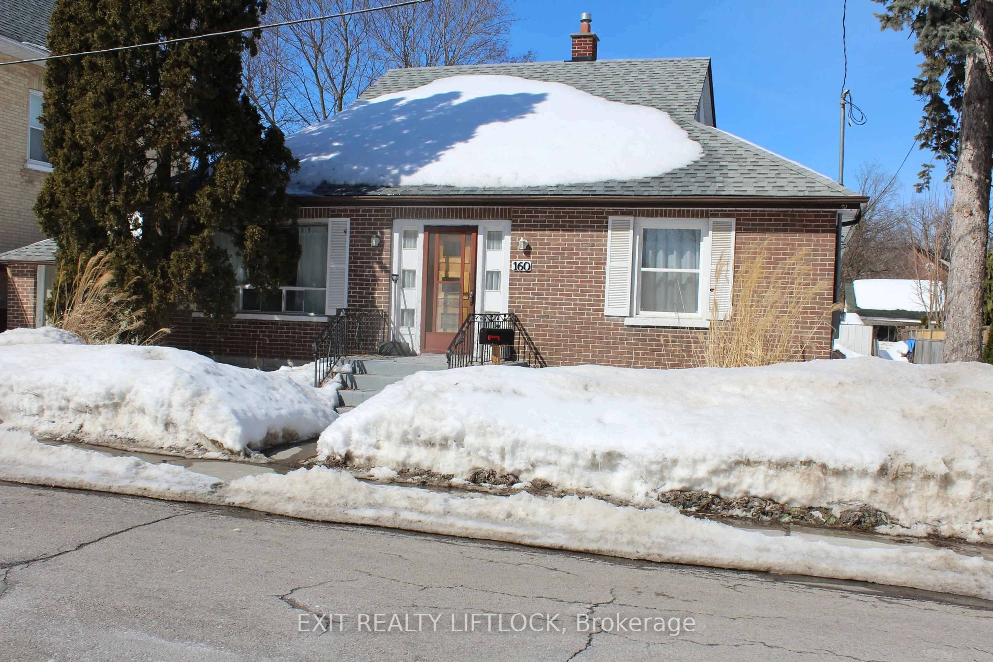 Home with brick exterior material, street for 160 Ardmore Ave, Kawartha Lakes Ontario K9V 2T5